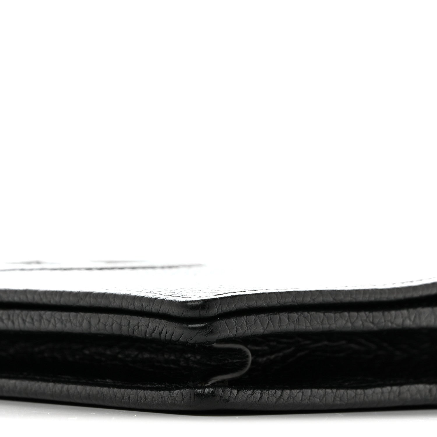 Pebbled Calfskin Soho Wallet On Chain Black