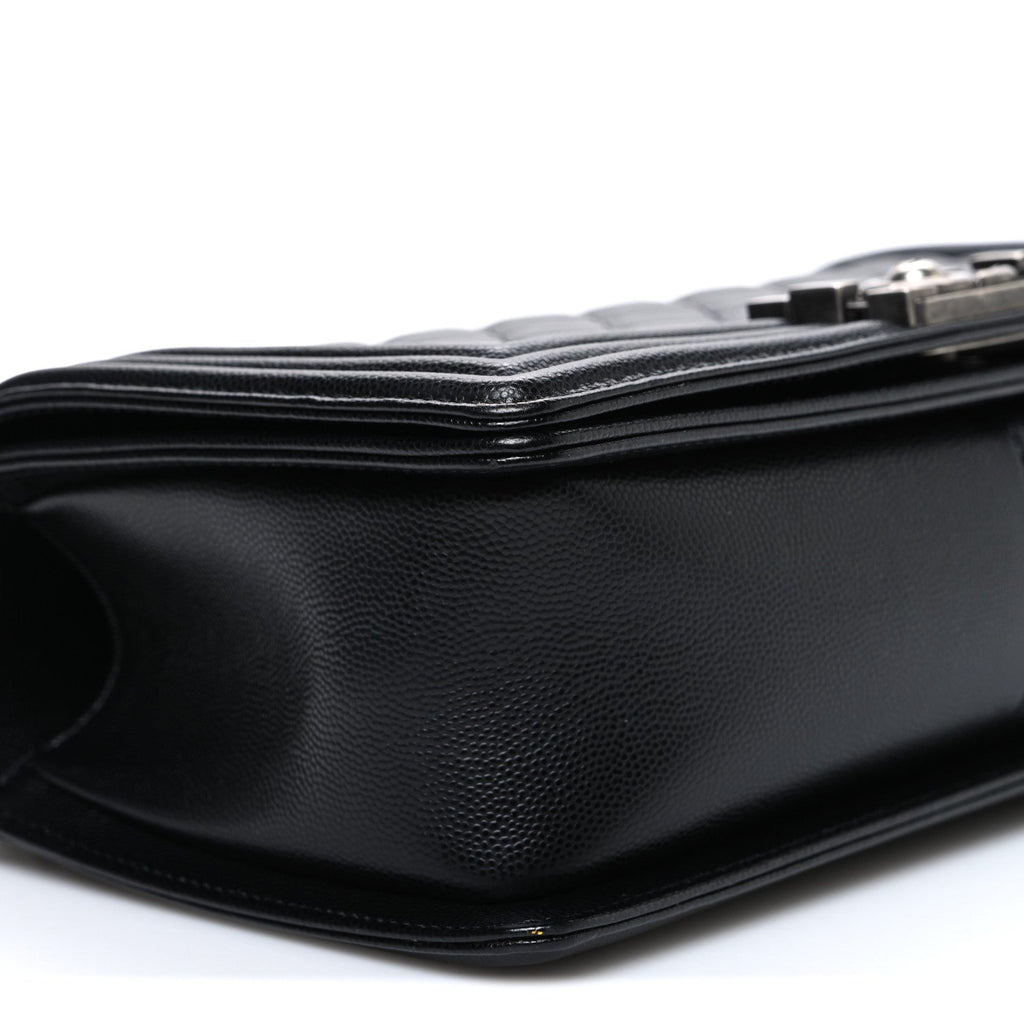 Caviar Quilted Medium Boy Flap Black