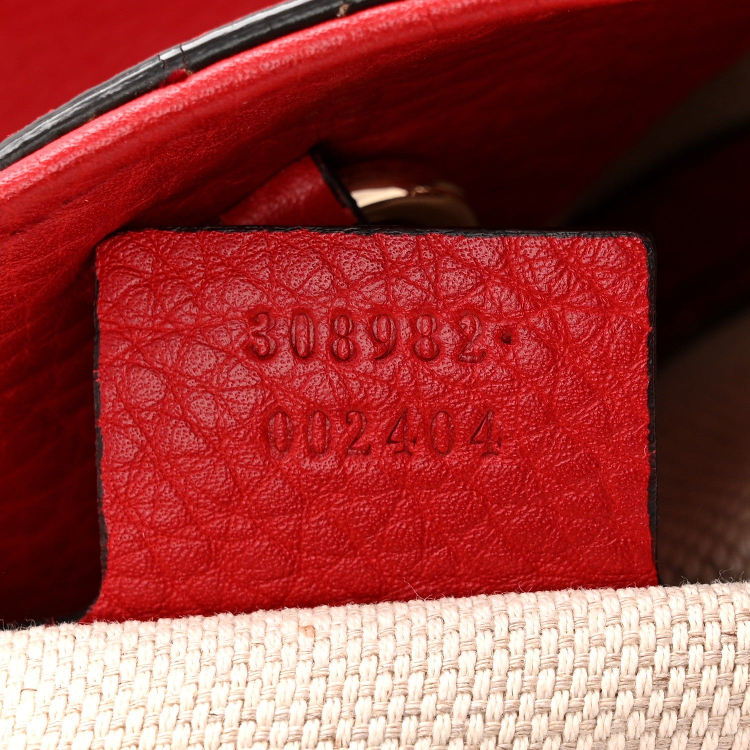 Pebbled Calfskin Medium Soho Chain Shoulder Bag Tabasco Red