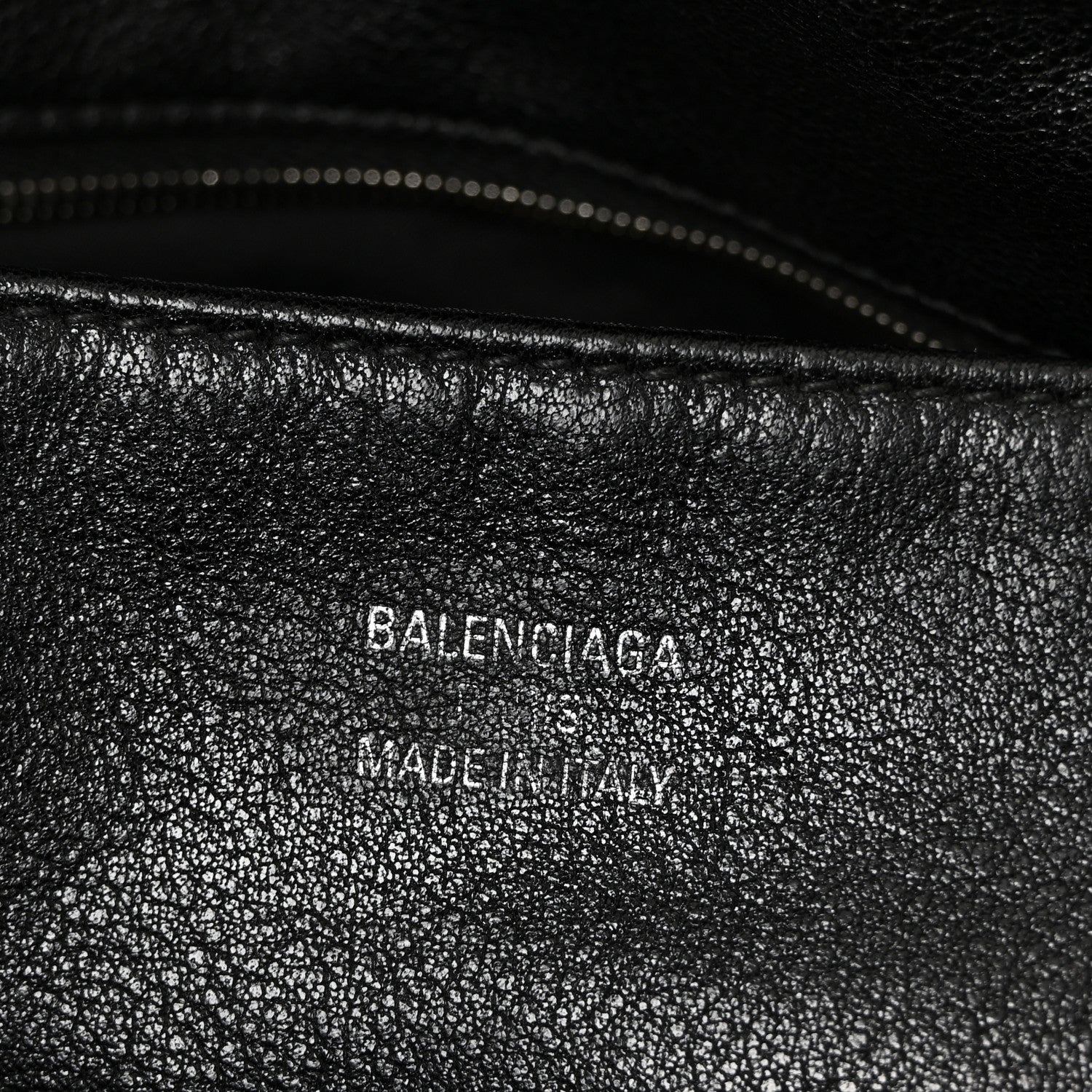 Calfskin Medium Modu Shoulder Bag Black
