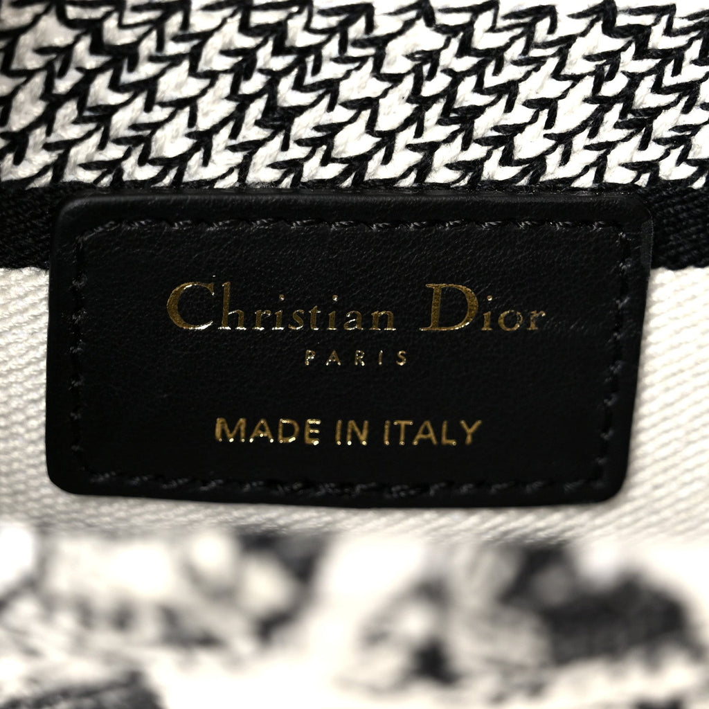 Canvas Embroidered Plan de Paris Medium Lady D-Lite White Black