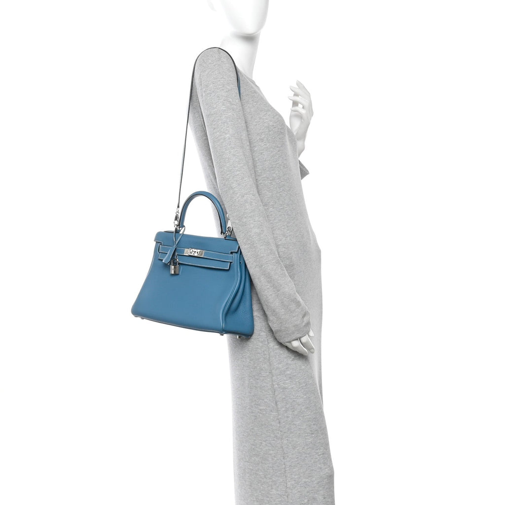 Taurillon Clemence Kelly Retourne 28 Bleu Jean