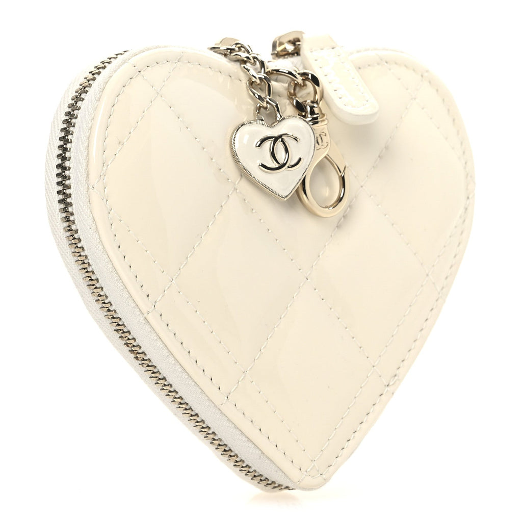 Patent Calfskin Resin Quilted CC Heart Clutch With Chain Black