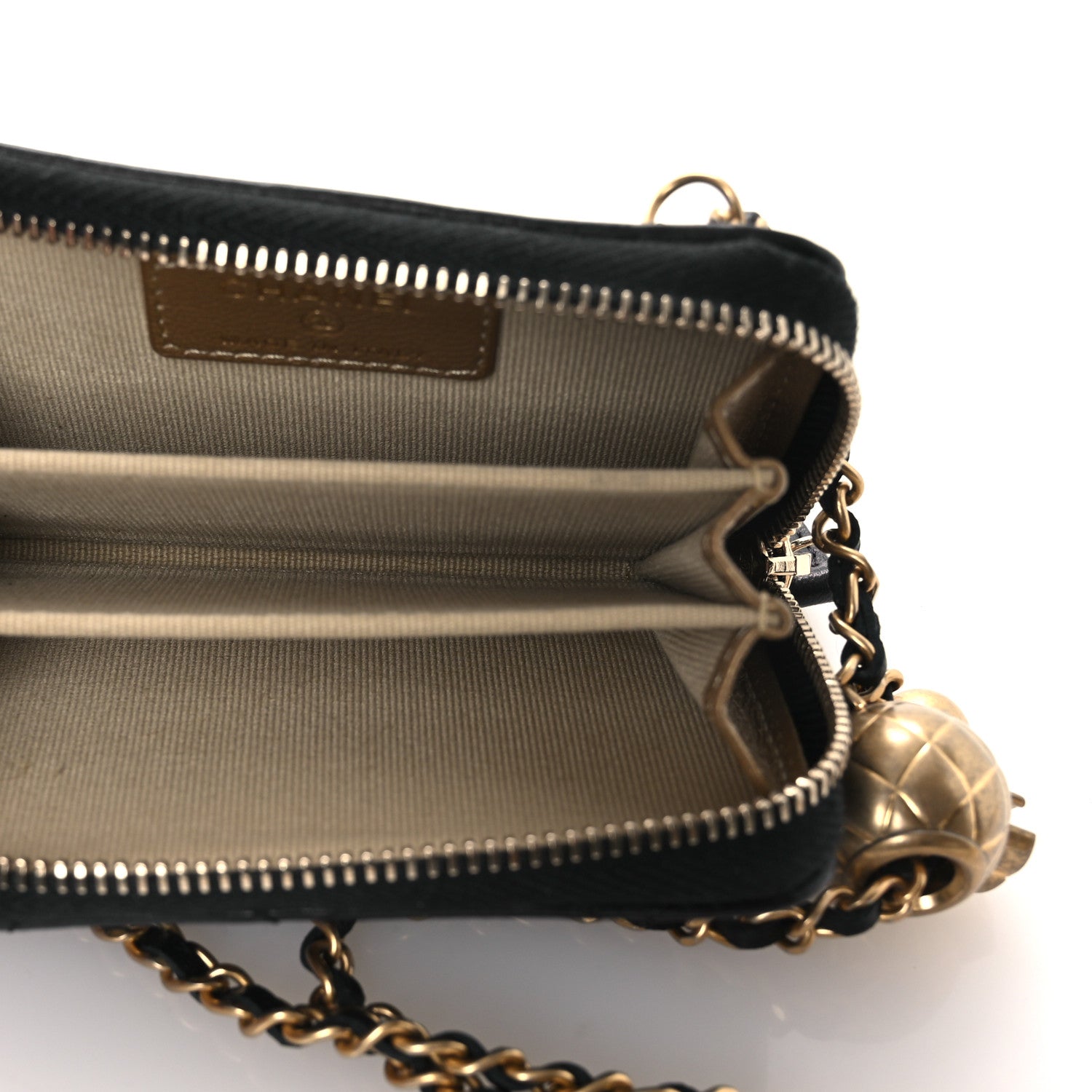 Lambskin Quilted CC Pearl Crush Zip  Holder On Chain Black