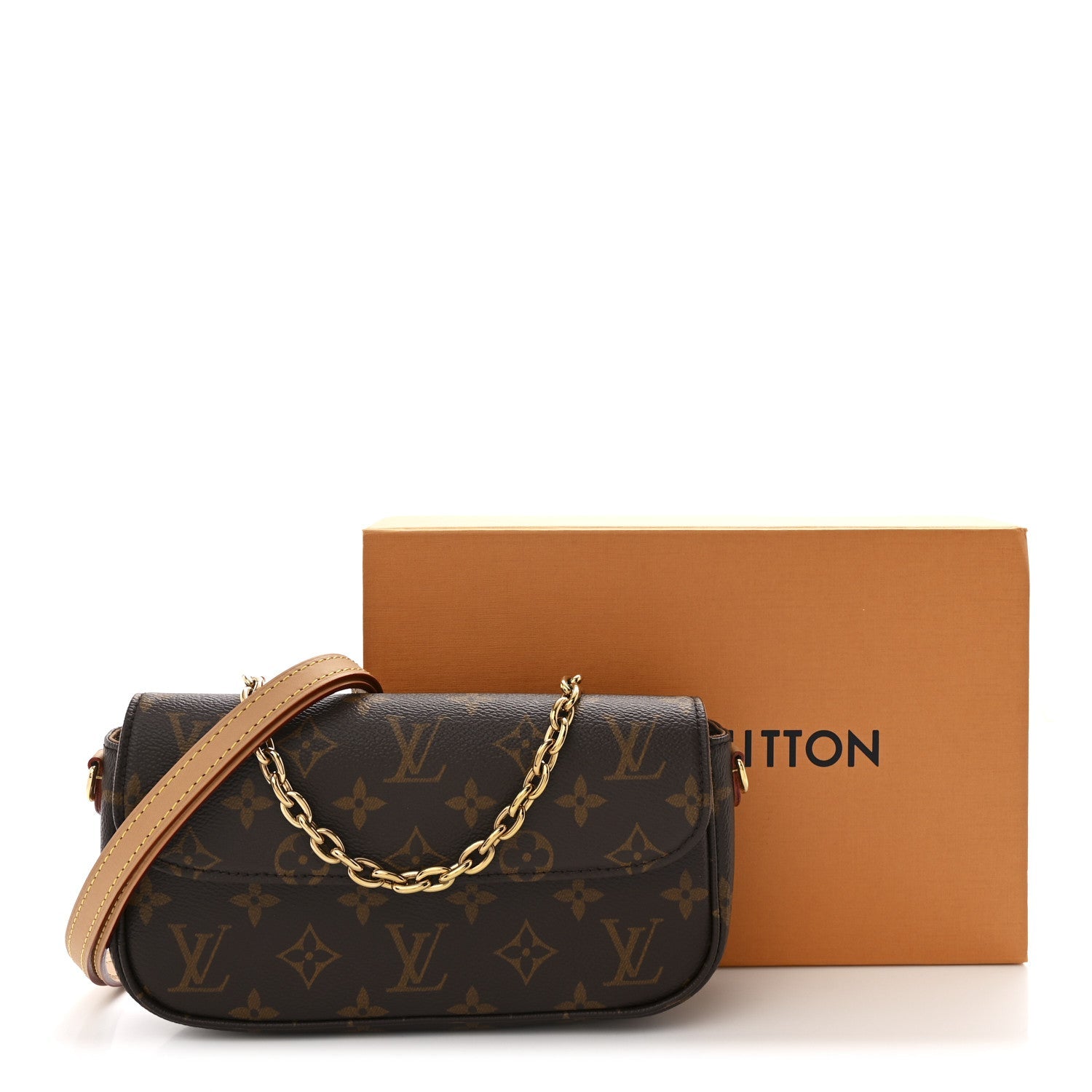 Monogram Ivy Wallet On Chain