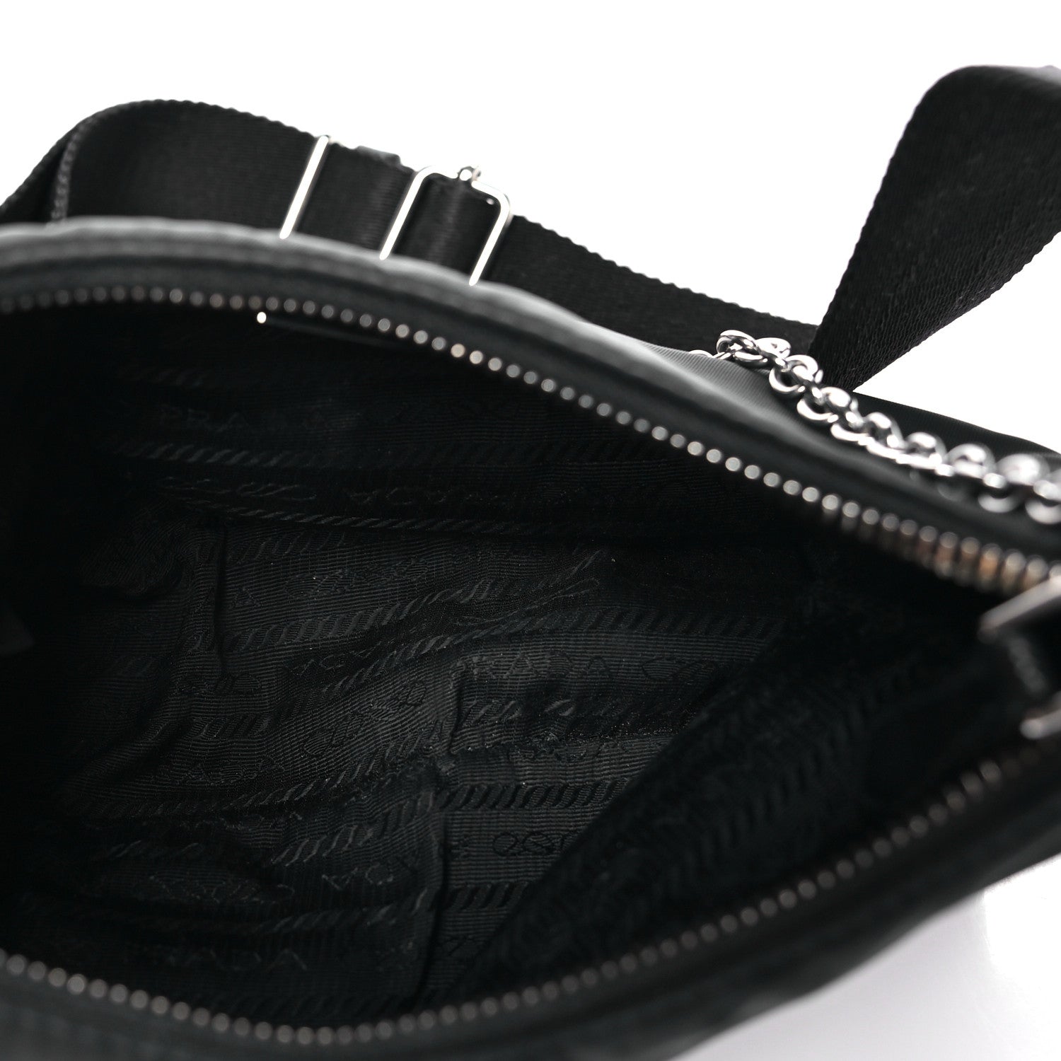 Re-Nylon Saffiano Re-Edition 2005 Shoulder Bag Black