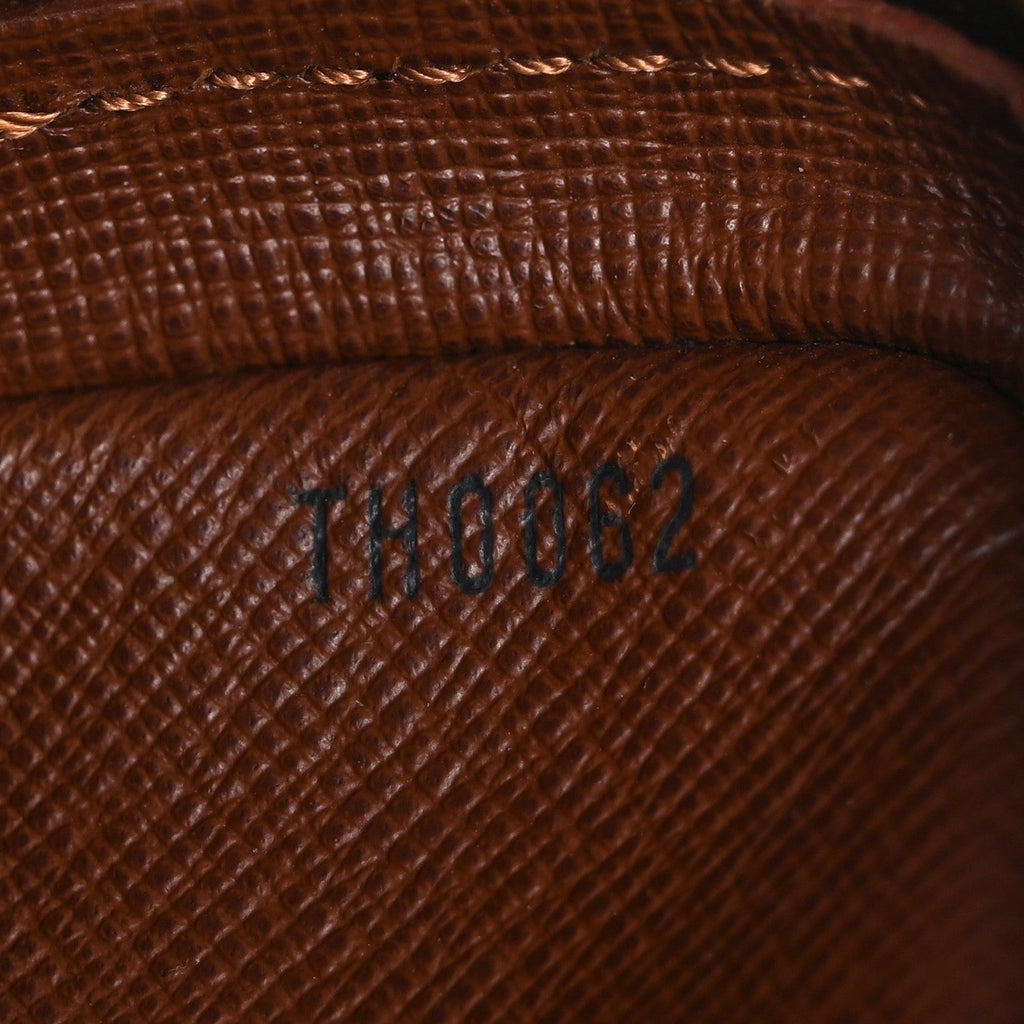 Monogram Amazone