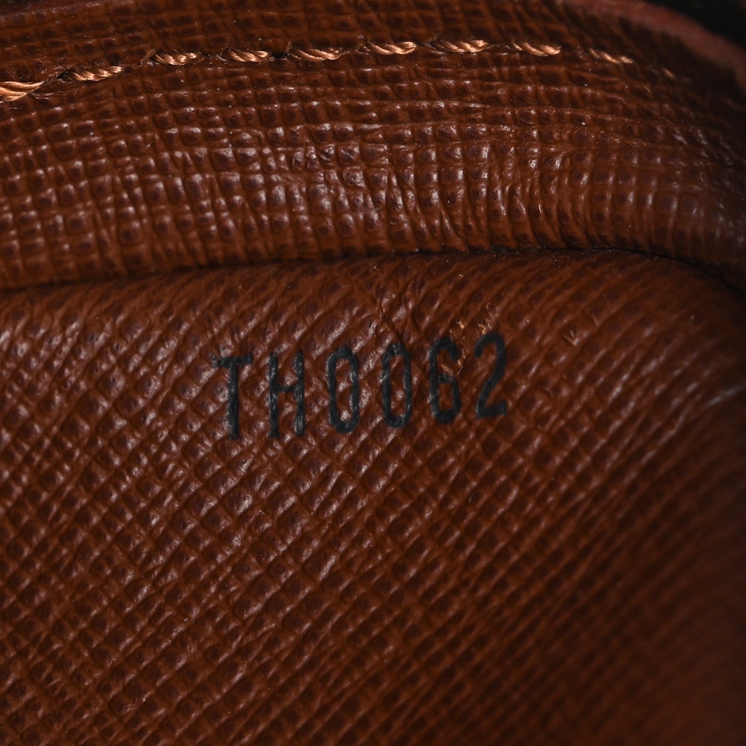 Monogram Amazone