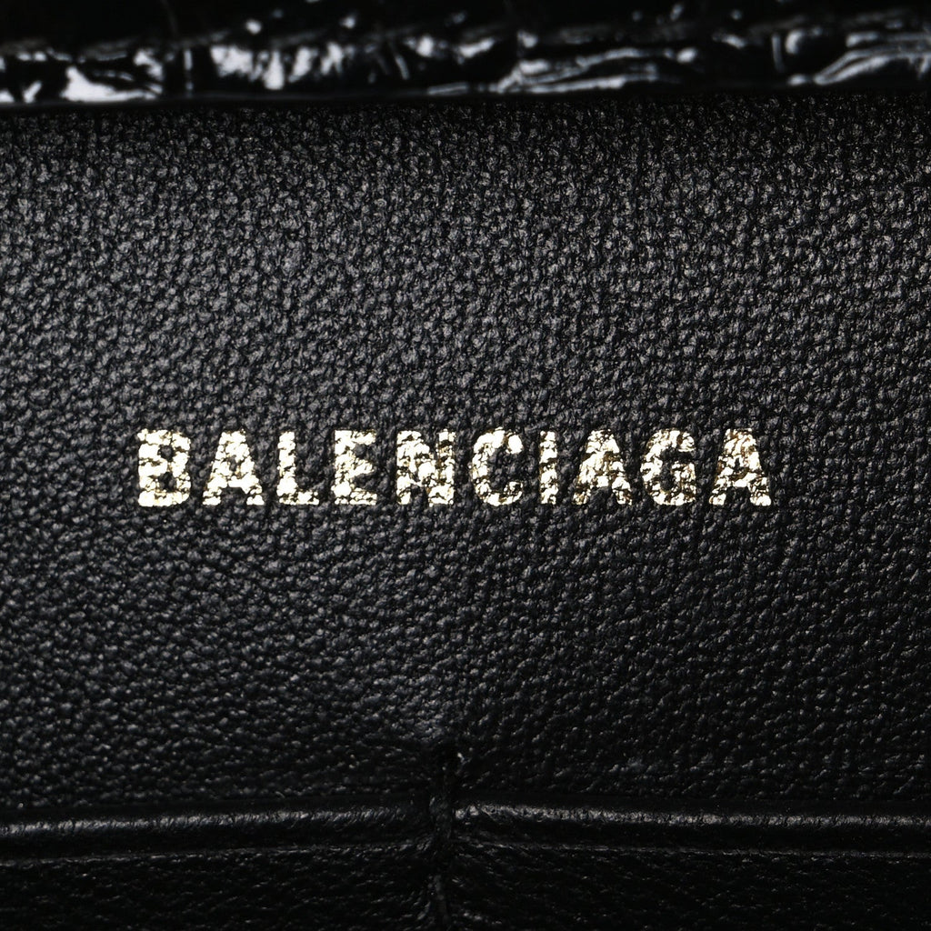 Shiny Calfskin Crocodile Embossed Hourglass Chain Bag Black