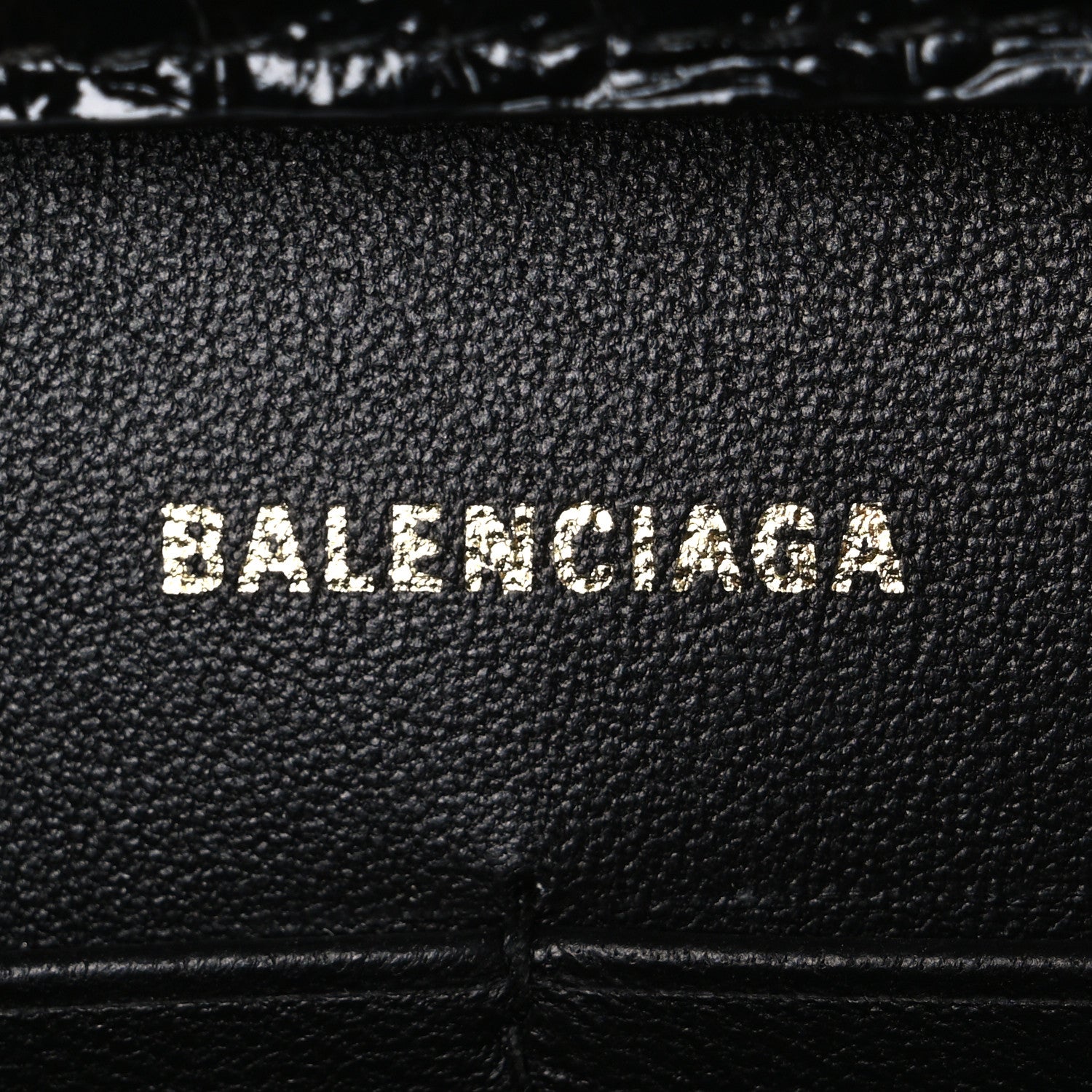 Shiny Calfskin Crocodile Embossed Hourglass Chain Bag Black