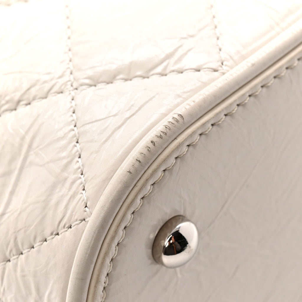Crumpled Calfskin PVC Quilted Flap White