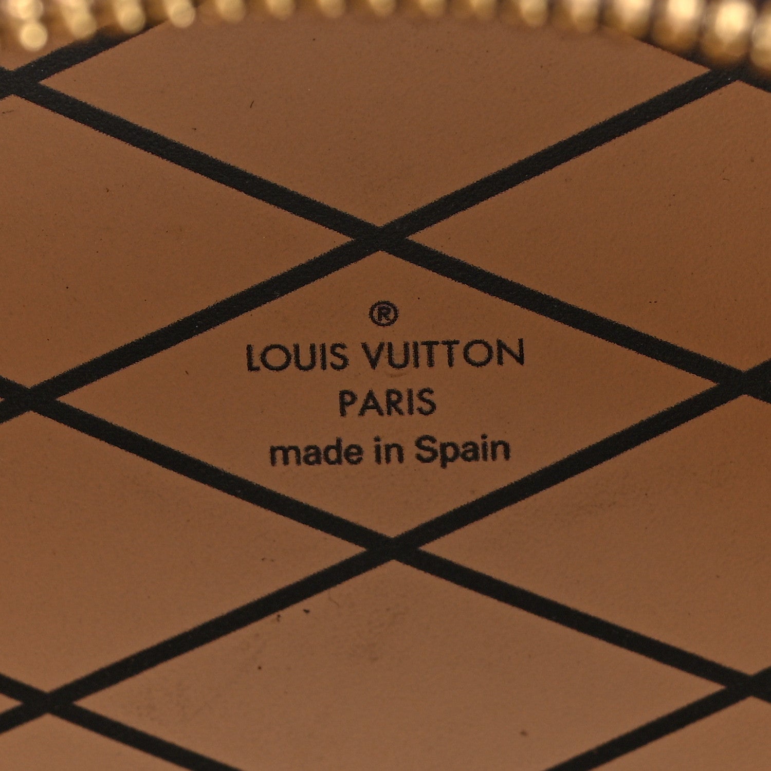Monogram Mini Boite Chapeau