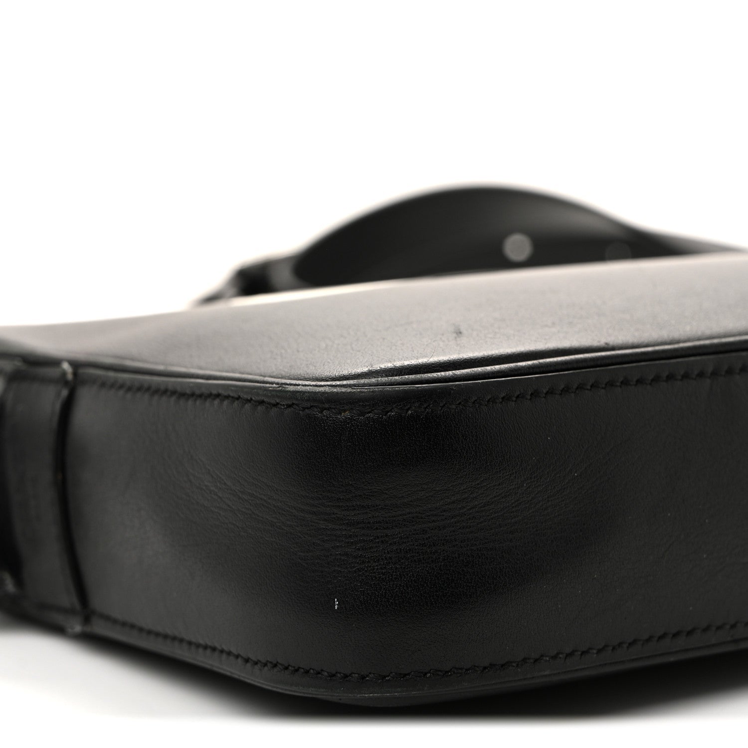Smooth Calfskin Medium Messenger Bag Black