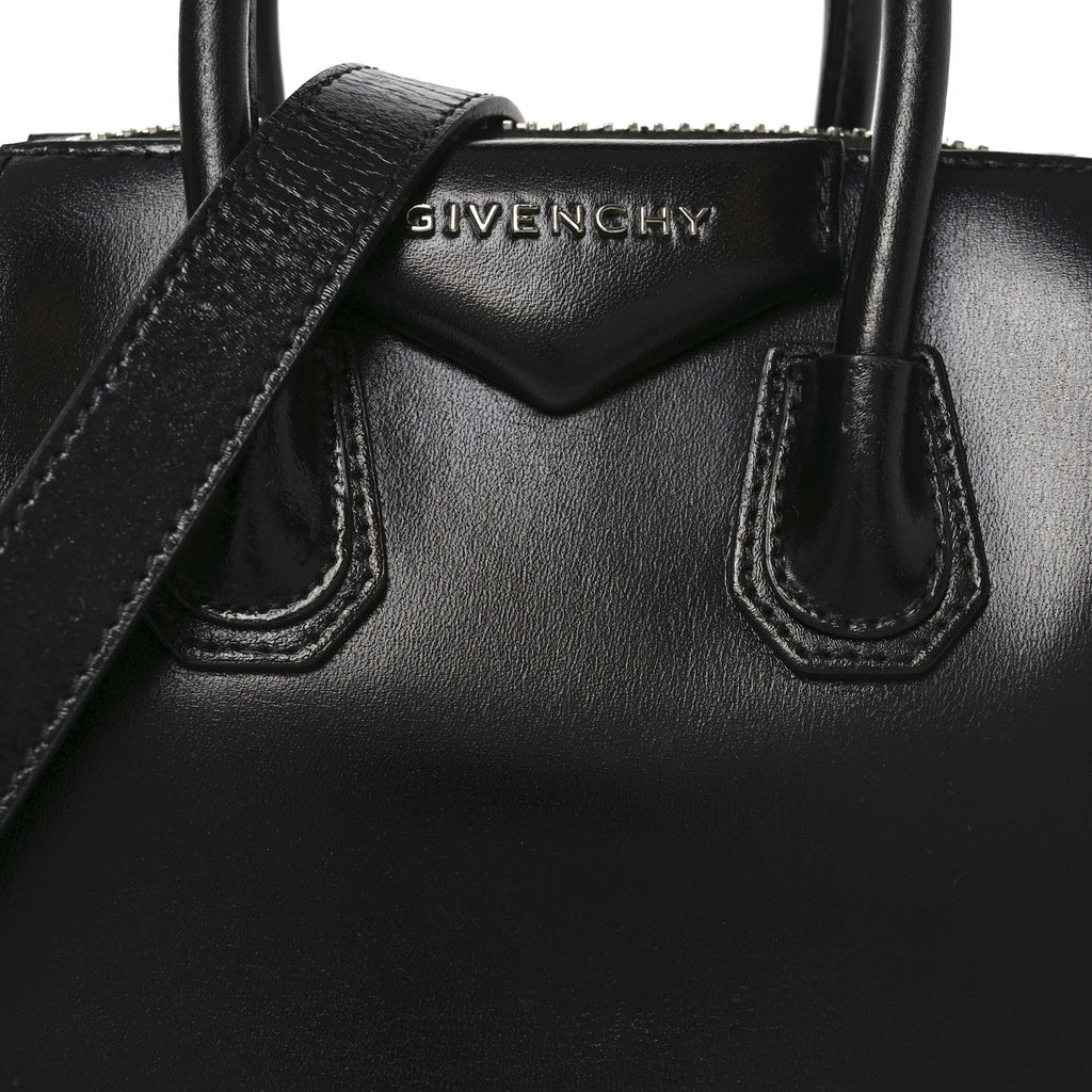 Shiny Lord Calfskin Mini Antigona Black