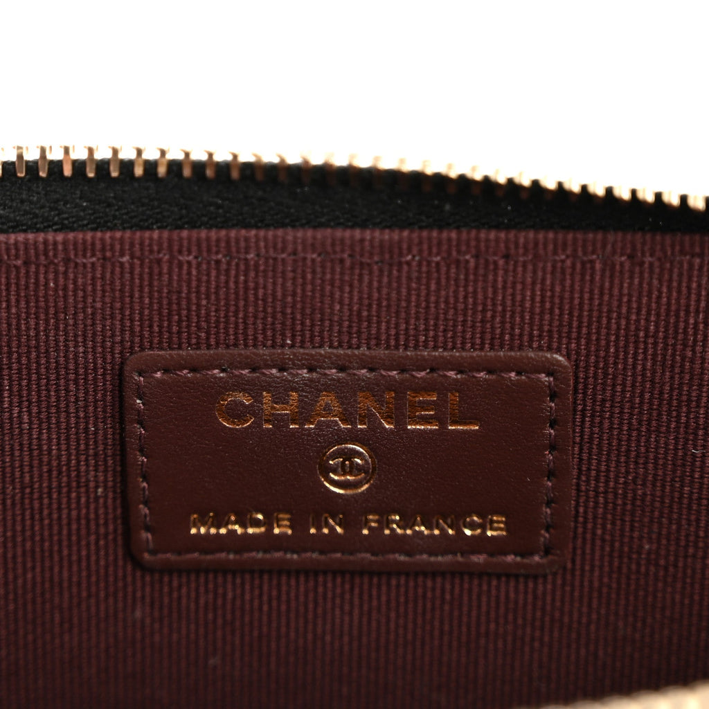 Caviar Quilted CC Zip Around  Holder Black