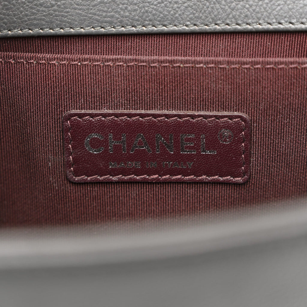 Calfskin Double Stitch Medium Boy Flap Grey