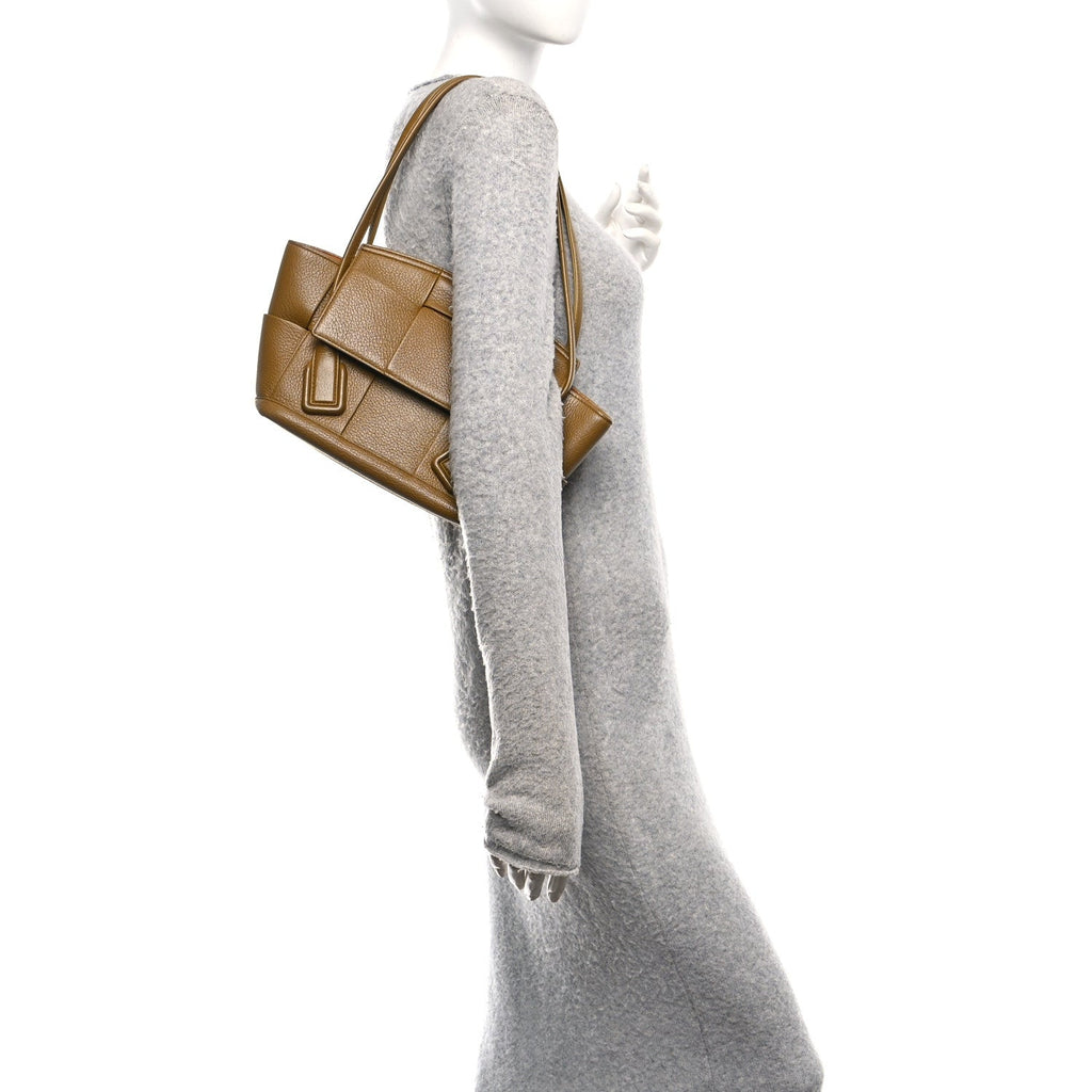 Grained Calfskin Maxi Intrecciato Small Arco Moutarde