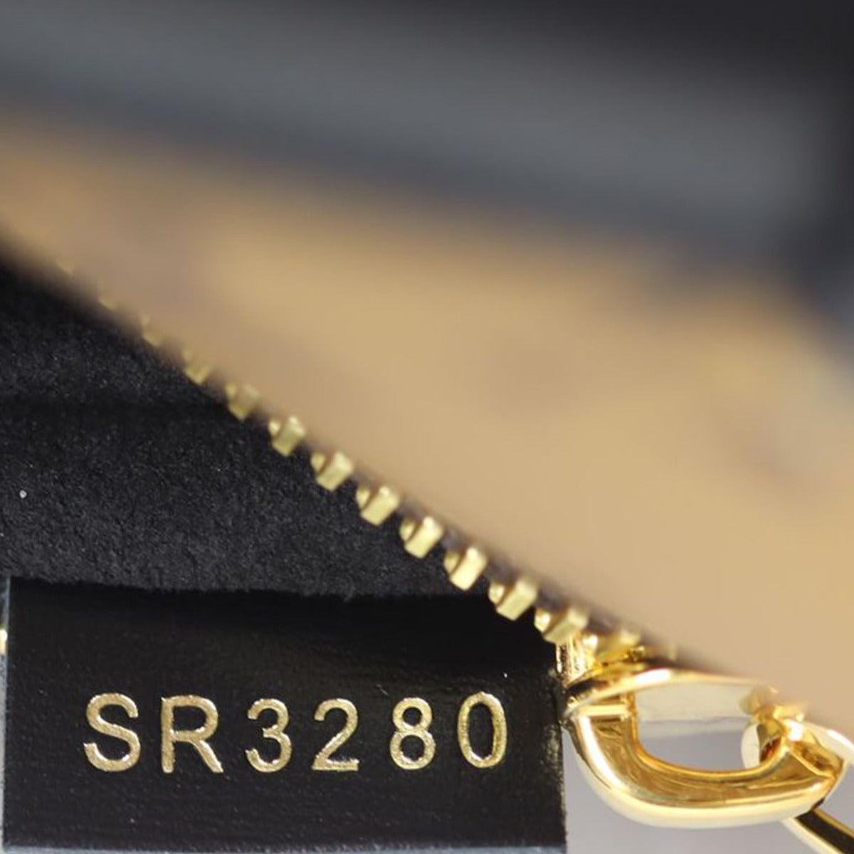Louis Vuitton Pochette Metis Monogram Reverse