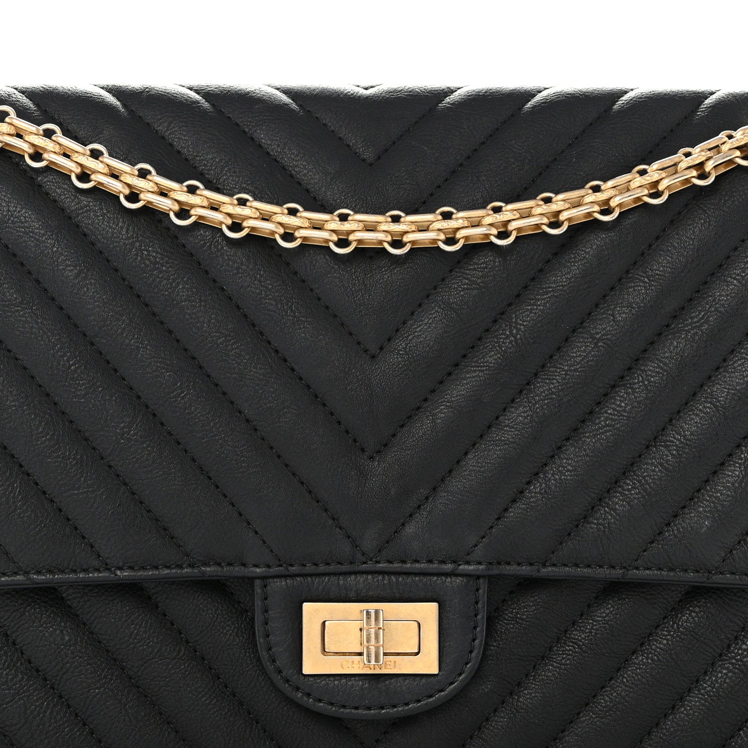 Crumpled Calfskin Chevron Quilted 2.55 Reissue 226 Black