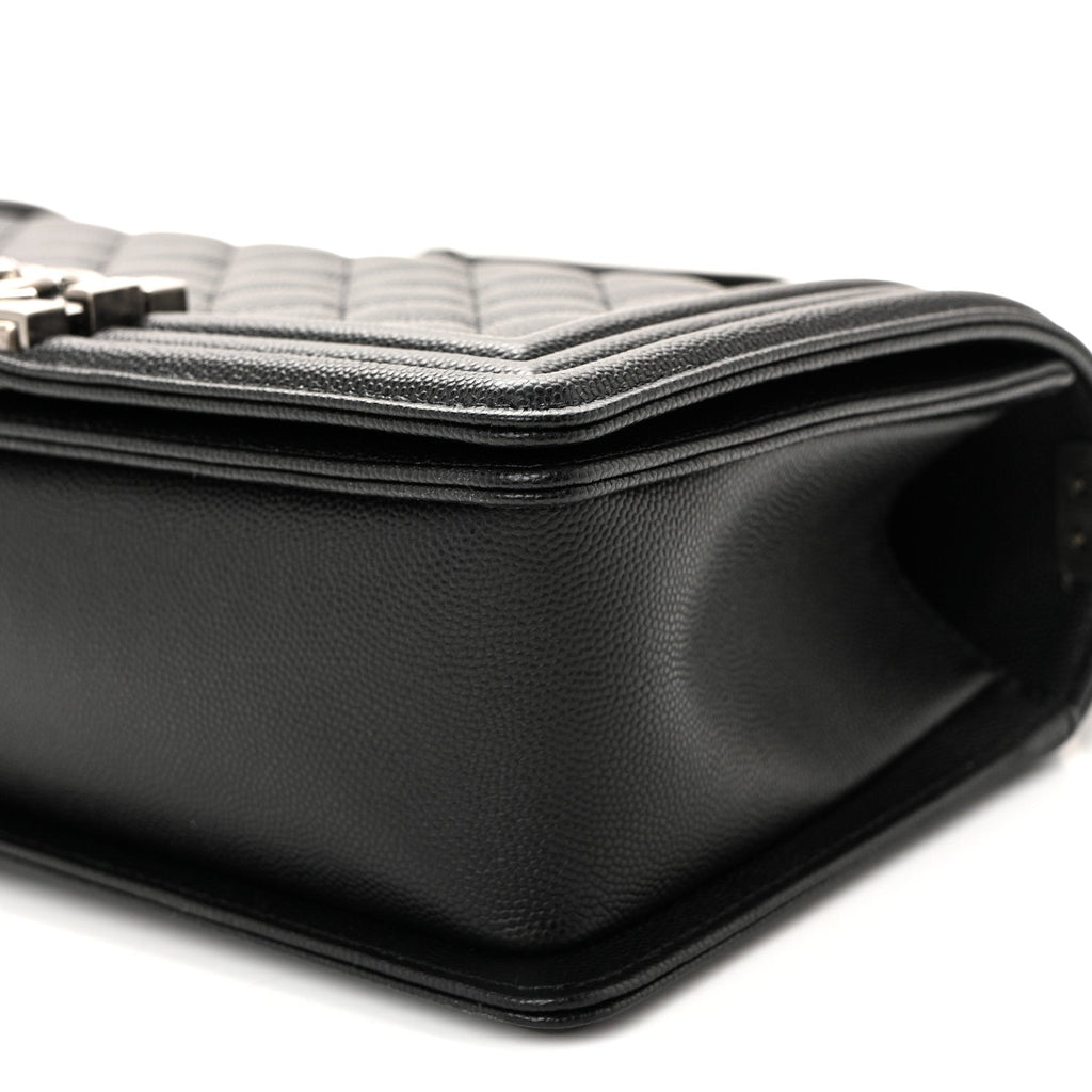 Caviar Quilted Medium Boy Flap Black