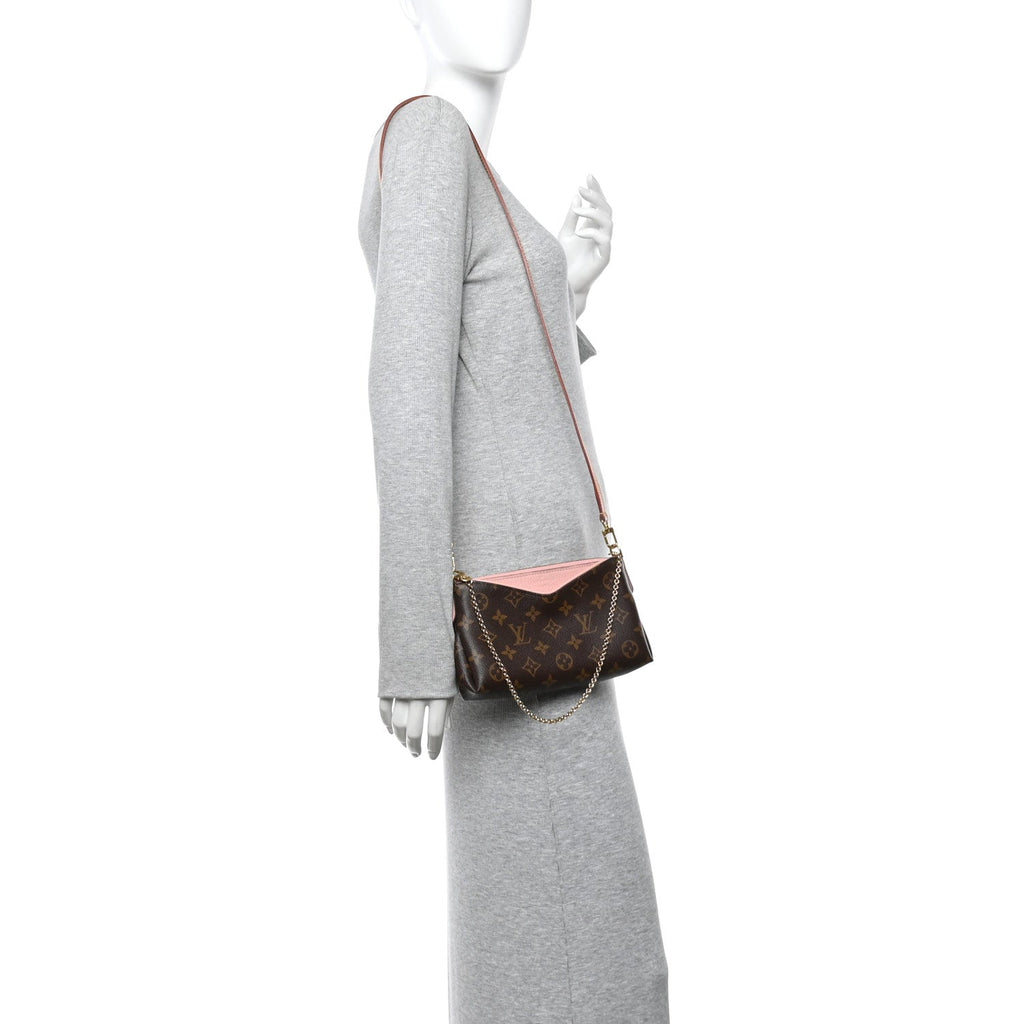 Monogram Pallas Clutch Rose Poudre
