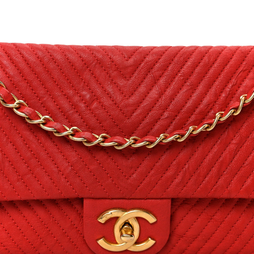 Wrinkled Lambskin Chevron Quilted Medium Flap Red
