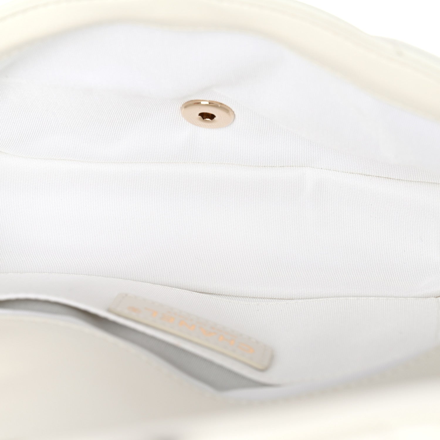 Calfskin Quilted Medium Bubbly Flap White