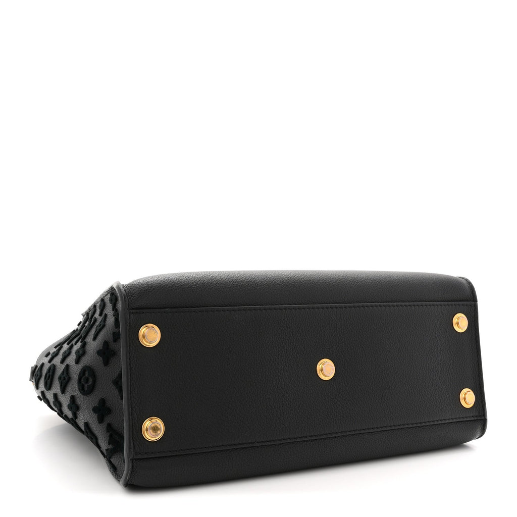 Calfskin Monogram Tufting On My Side Black