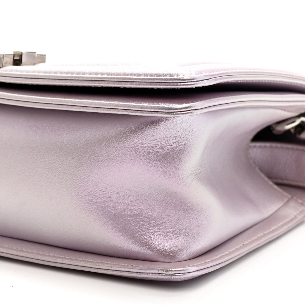 Iridescent Lambskin Chevron Quilted Medium Boy Flap Purple