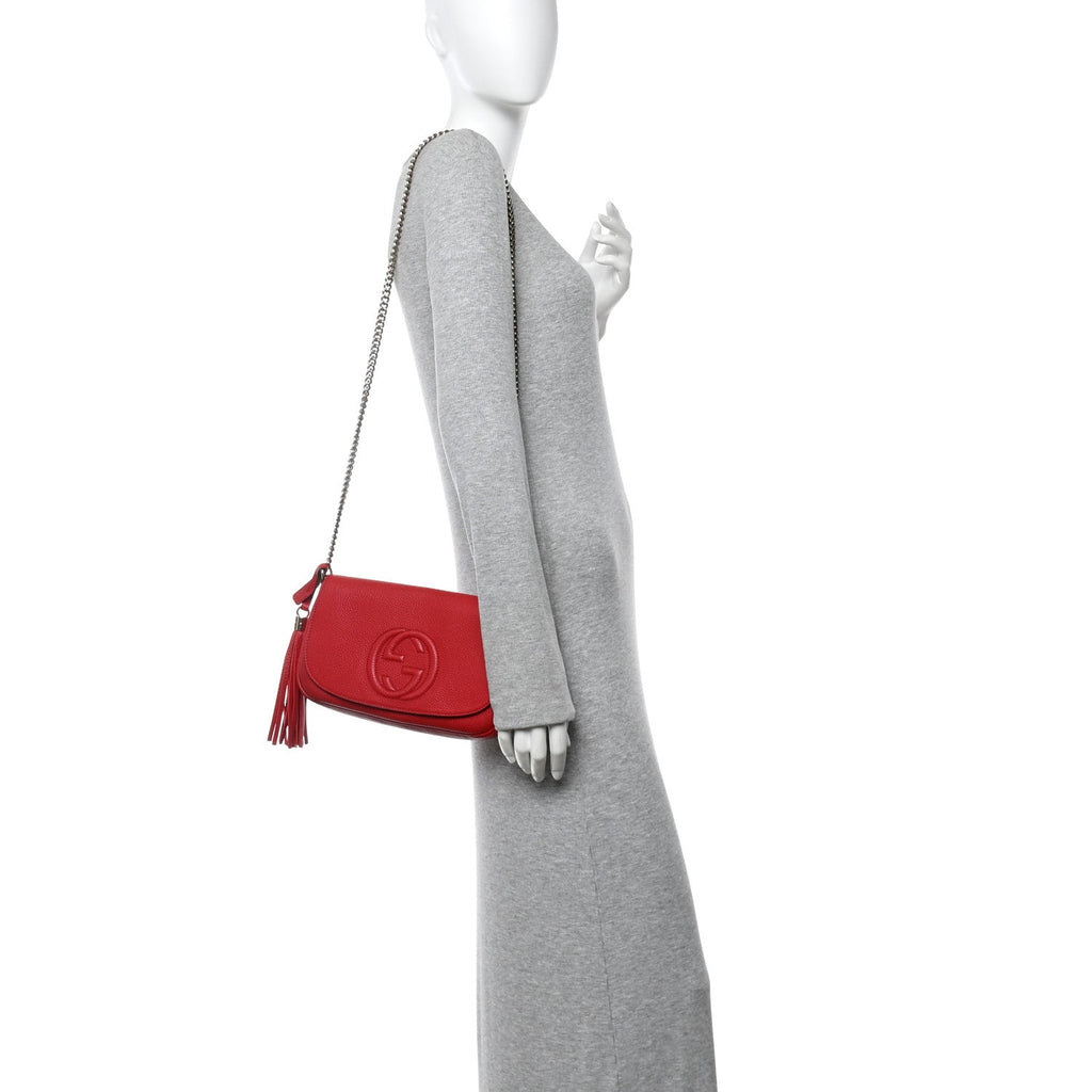 Pebbled Calfskin Medium Soho Flap Crossbody Tabasco Red