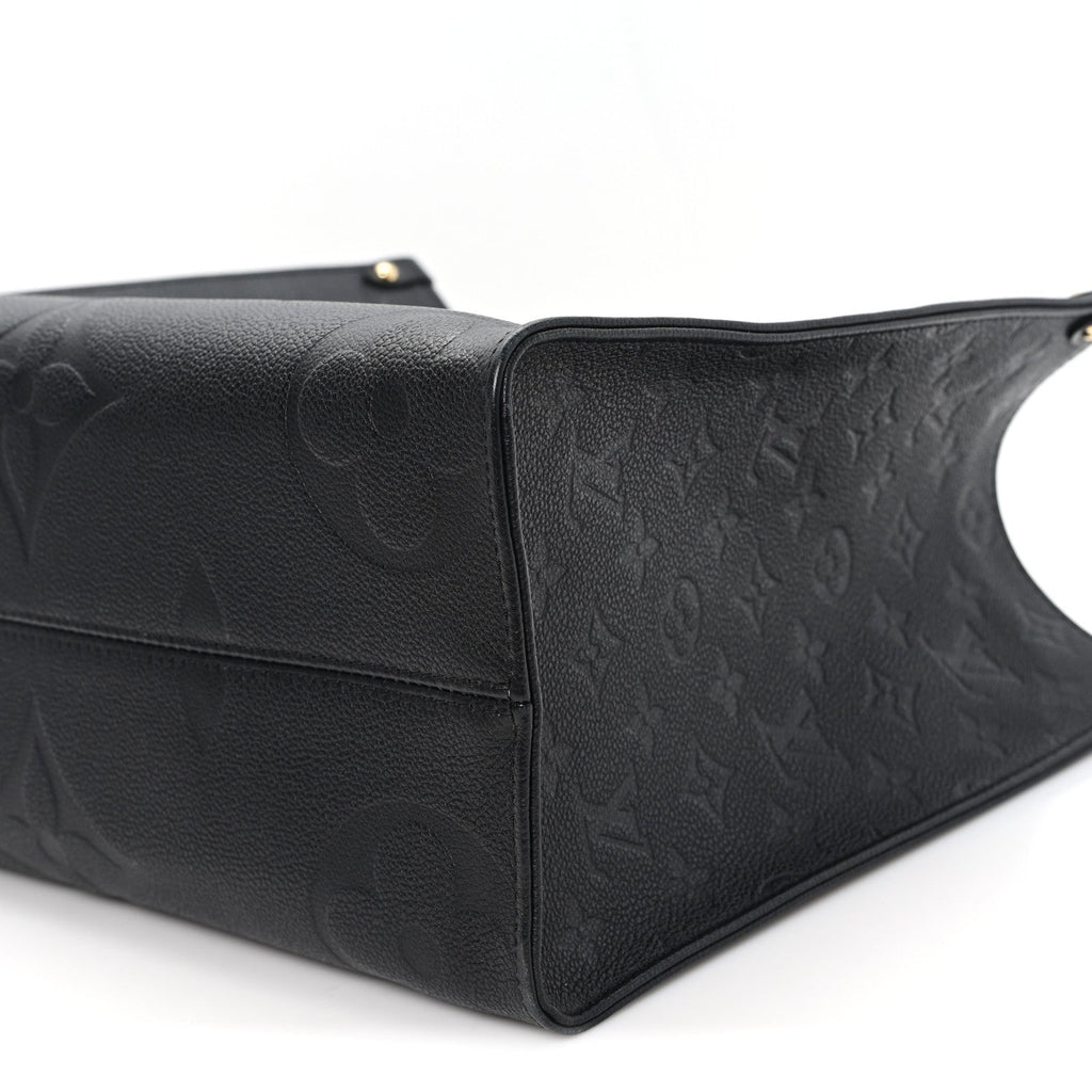 Empreinte Monogram Giant Onthego MM Black