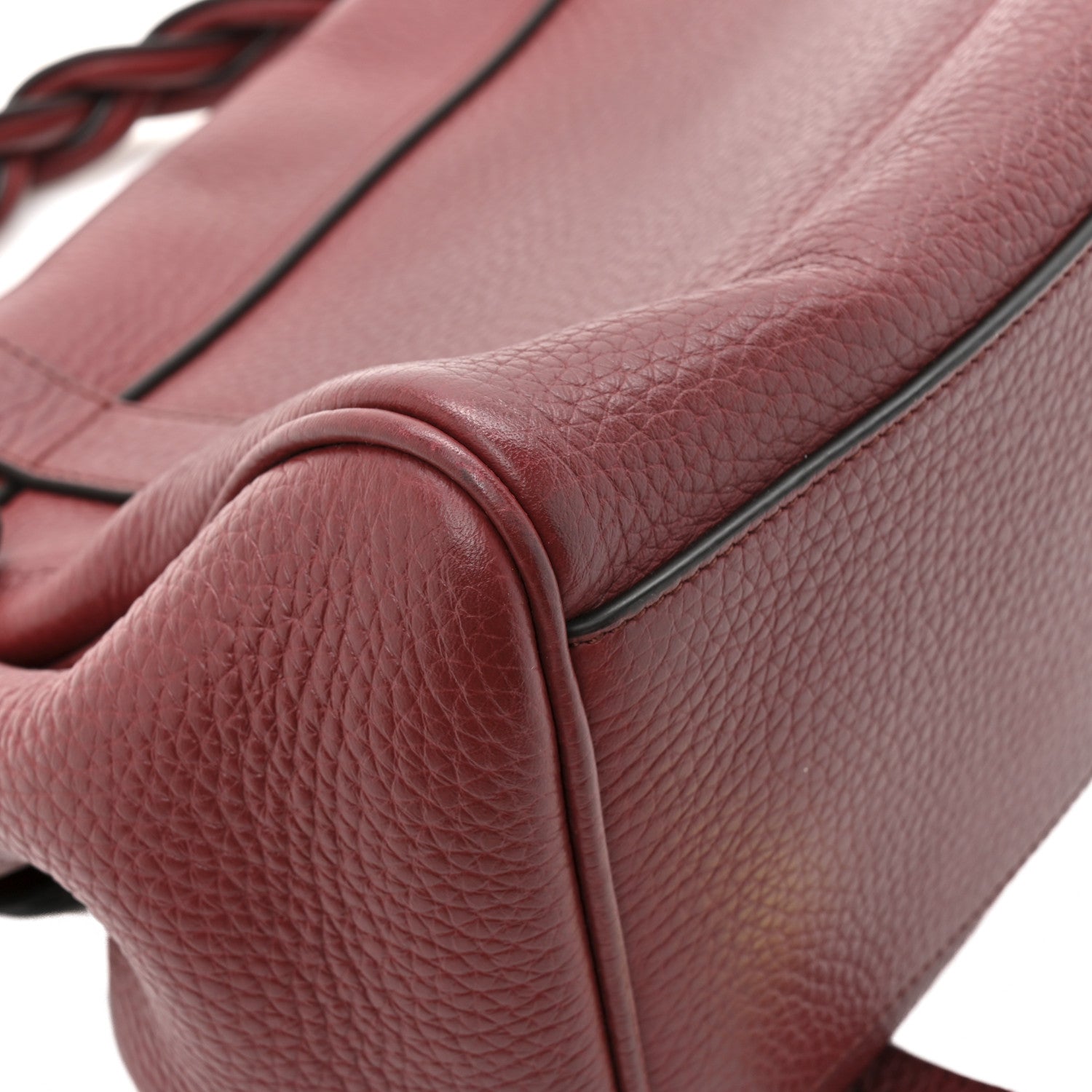 Heavy Grain Medium Alexa Crimson