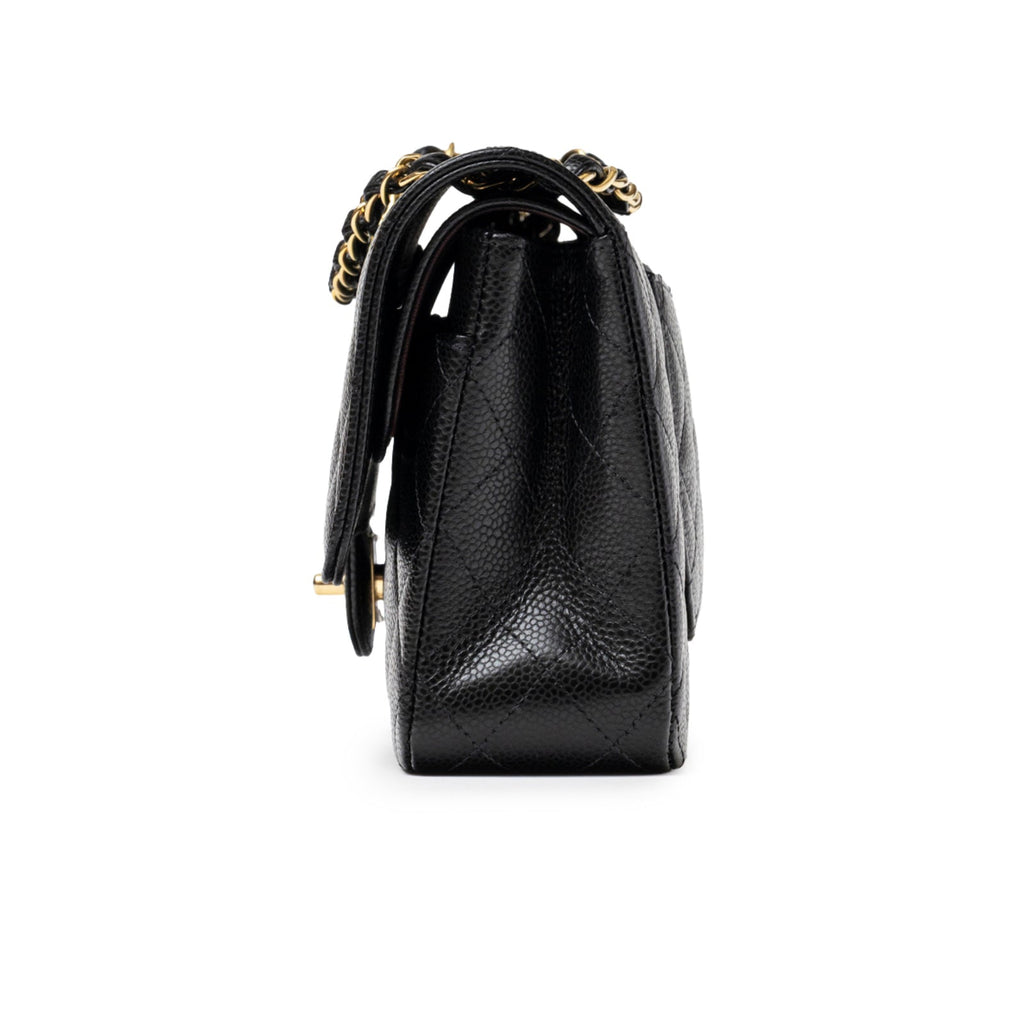 Chanel Classic Flap Medium Caviar Black Gold Hardware