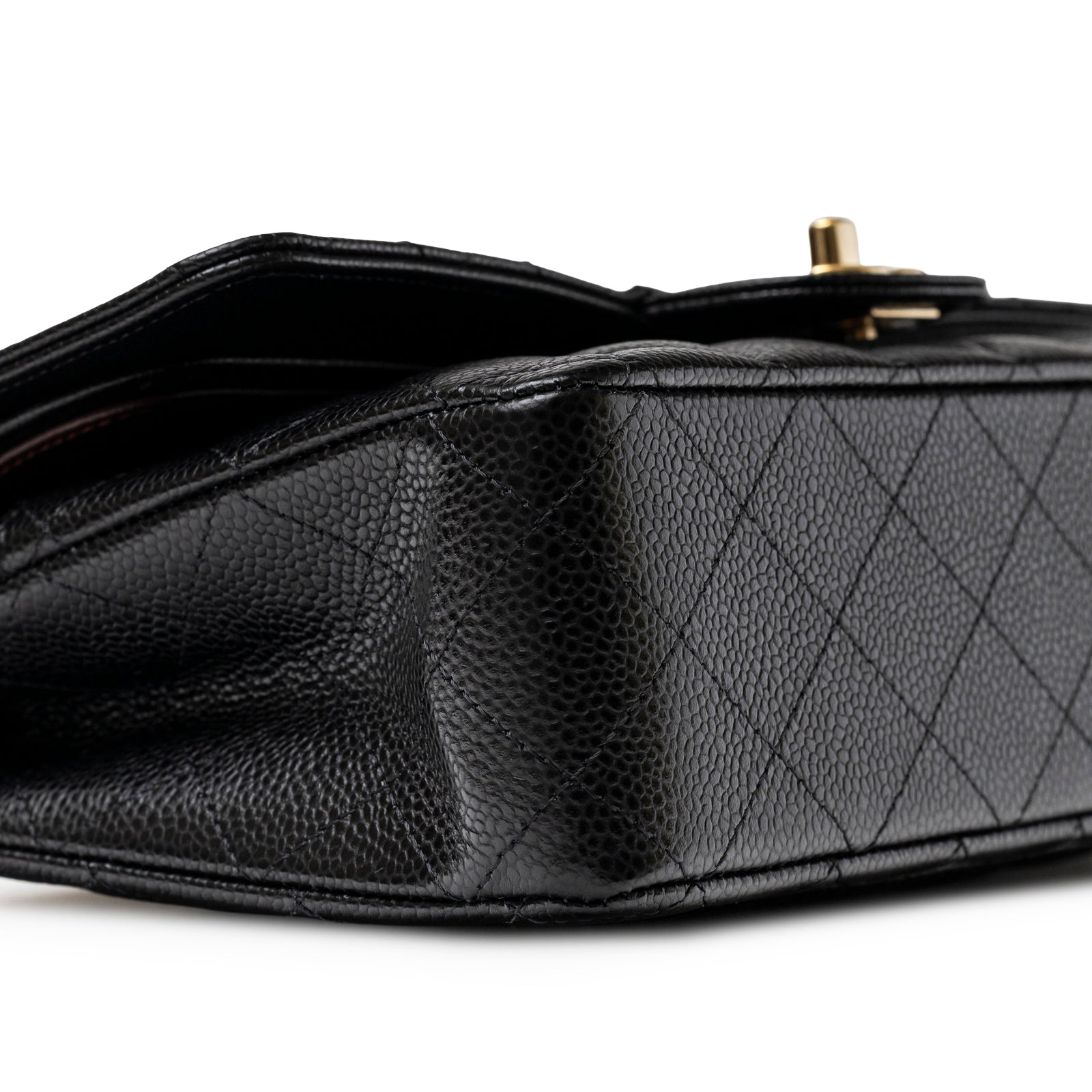 Chanel Classic Flap Medium Caviar Black Gold Hardware