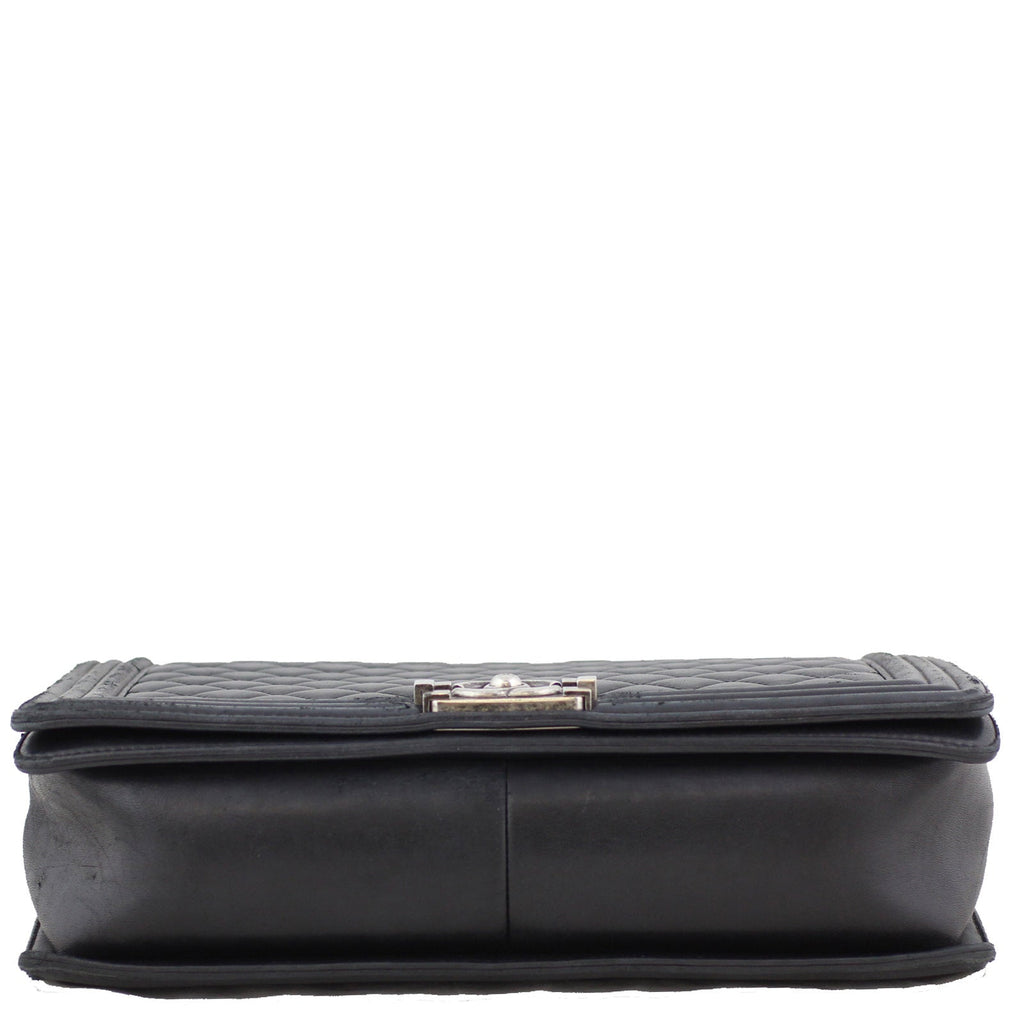 Chanel Boy Large | 19 Series