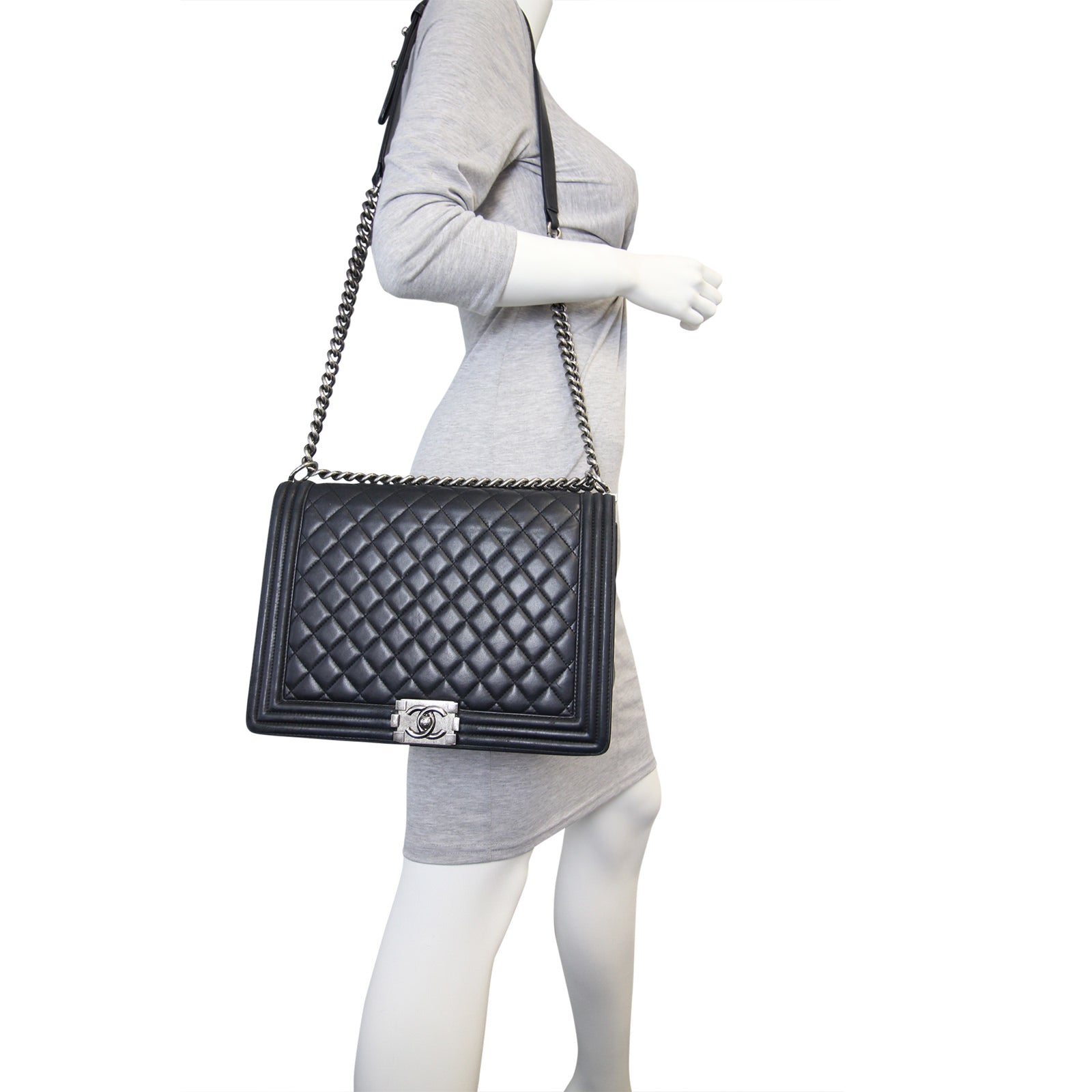 Chanel Boy Large | 19 Series