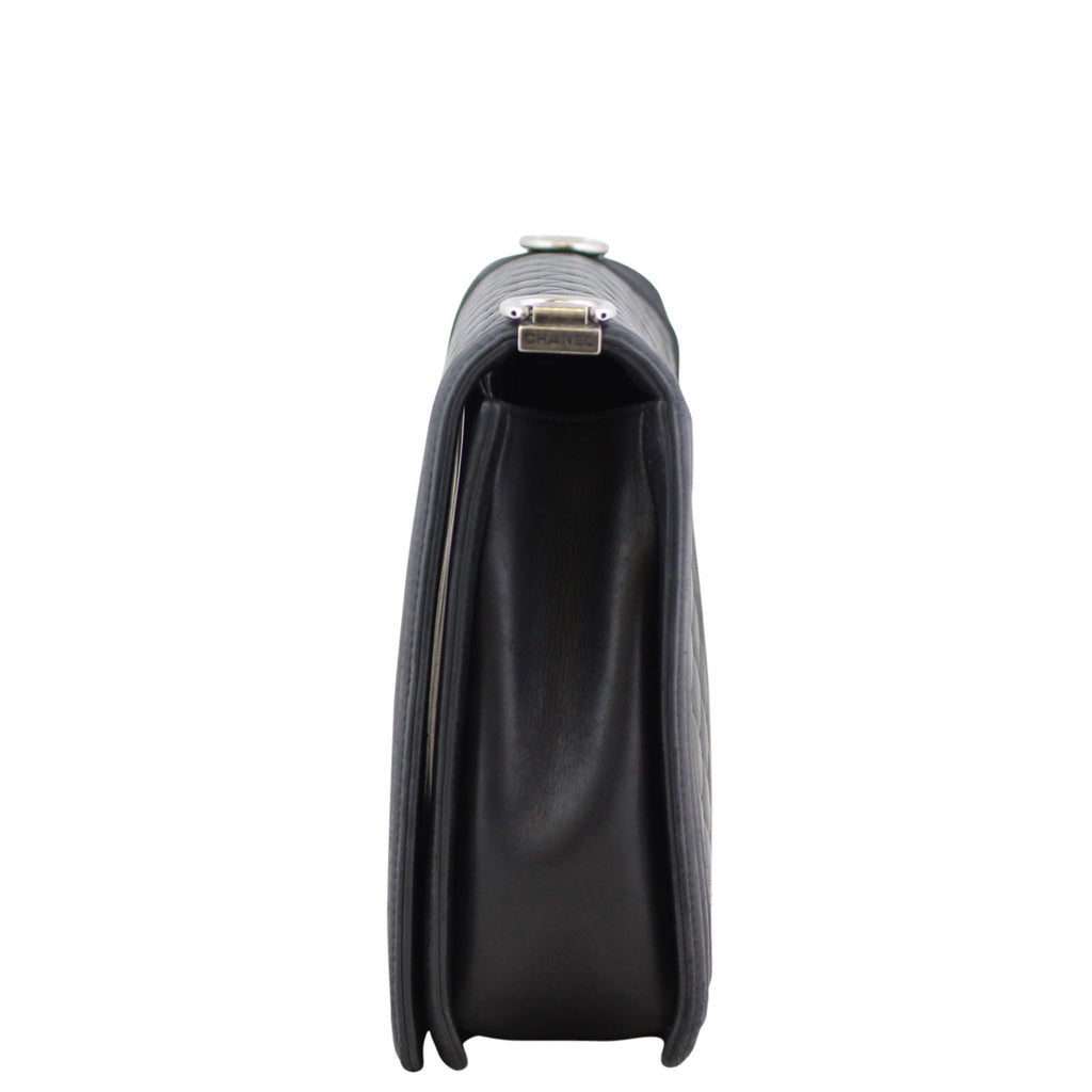 Chanel Boy Large | 19 Series