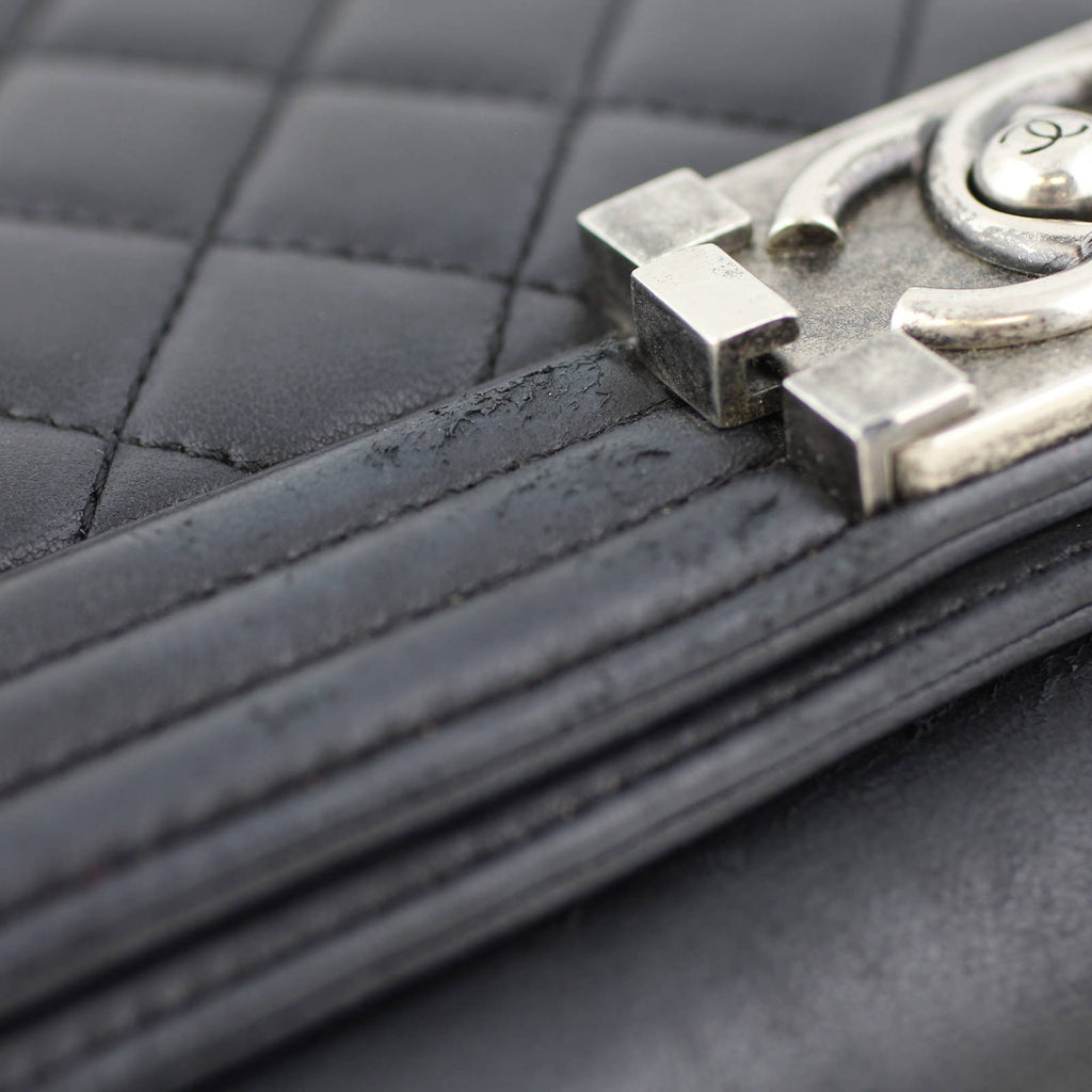 Chanel Boy Large | 19 Series