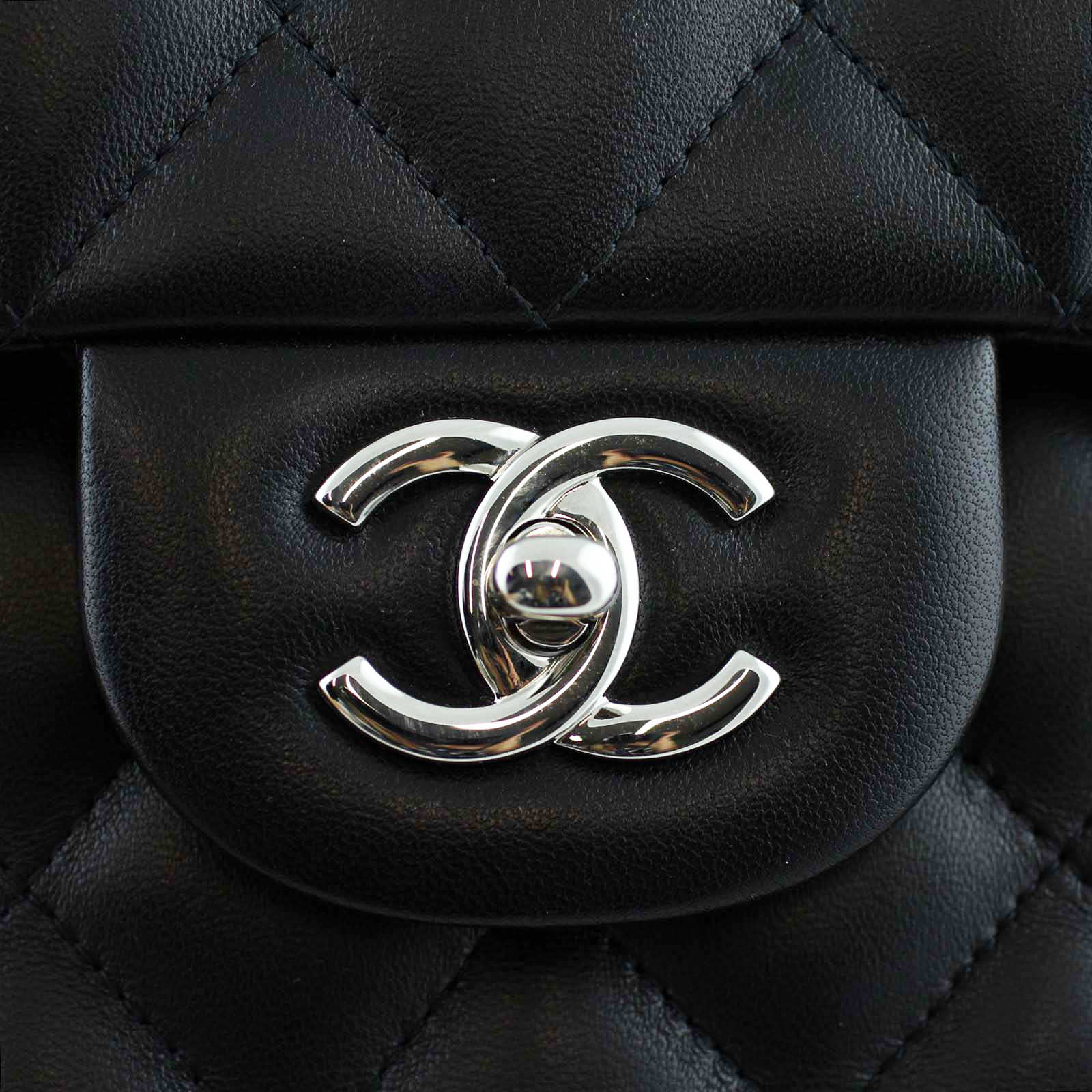 Chanel Classic Double Flap Jumbo | Black 18 Series