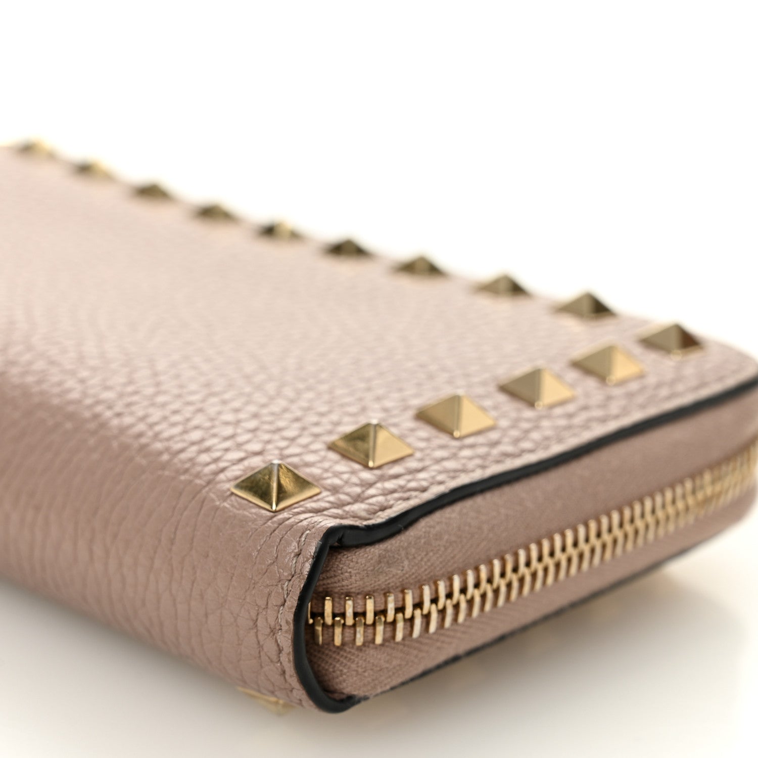 Pebbled Calfskin Rockstud Zip Around Wallet Poudre