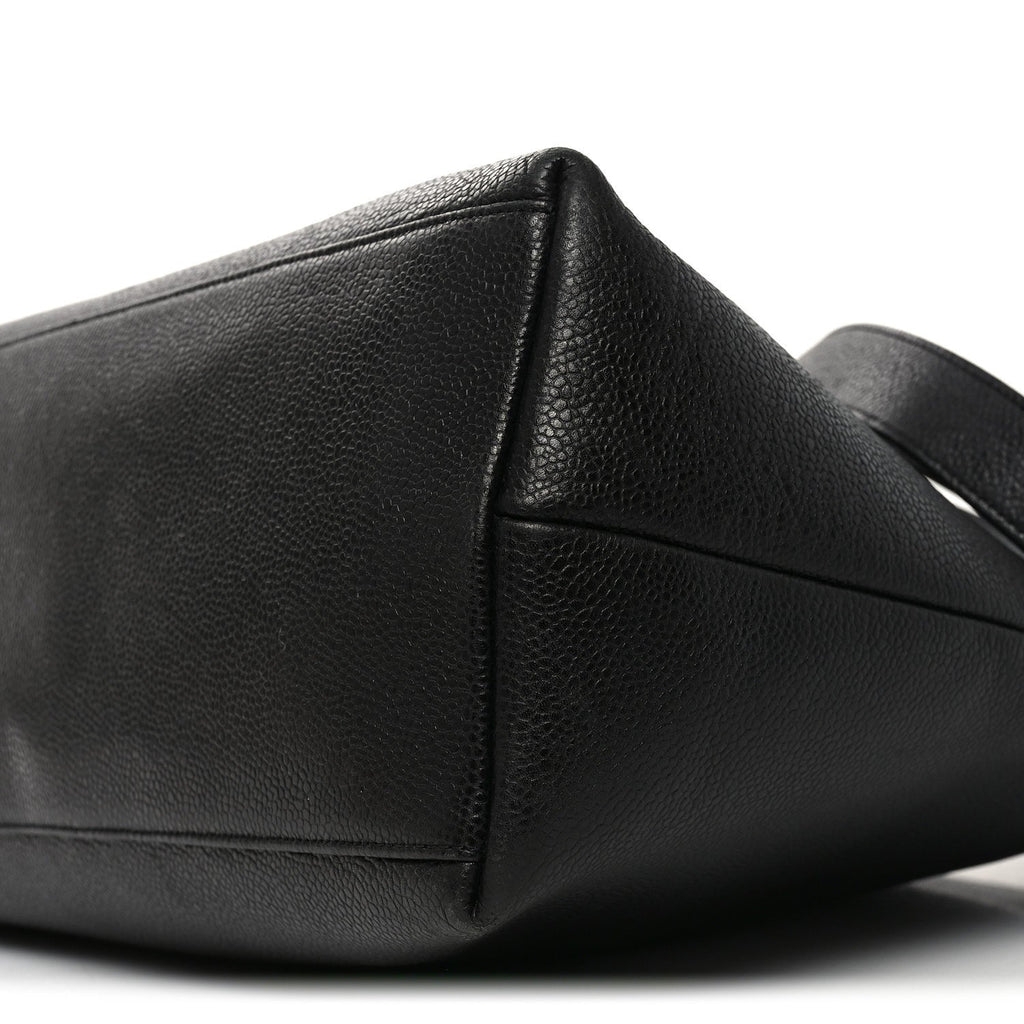 Caviar Large CC Shoulder Bag Black
