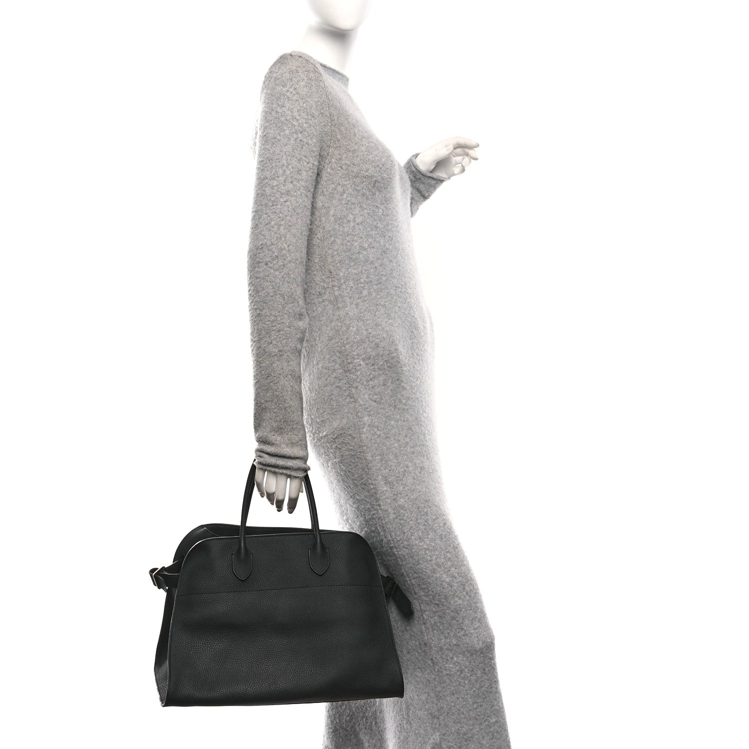 Matte Grained Calfskin Soft Margaux 15 Black