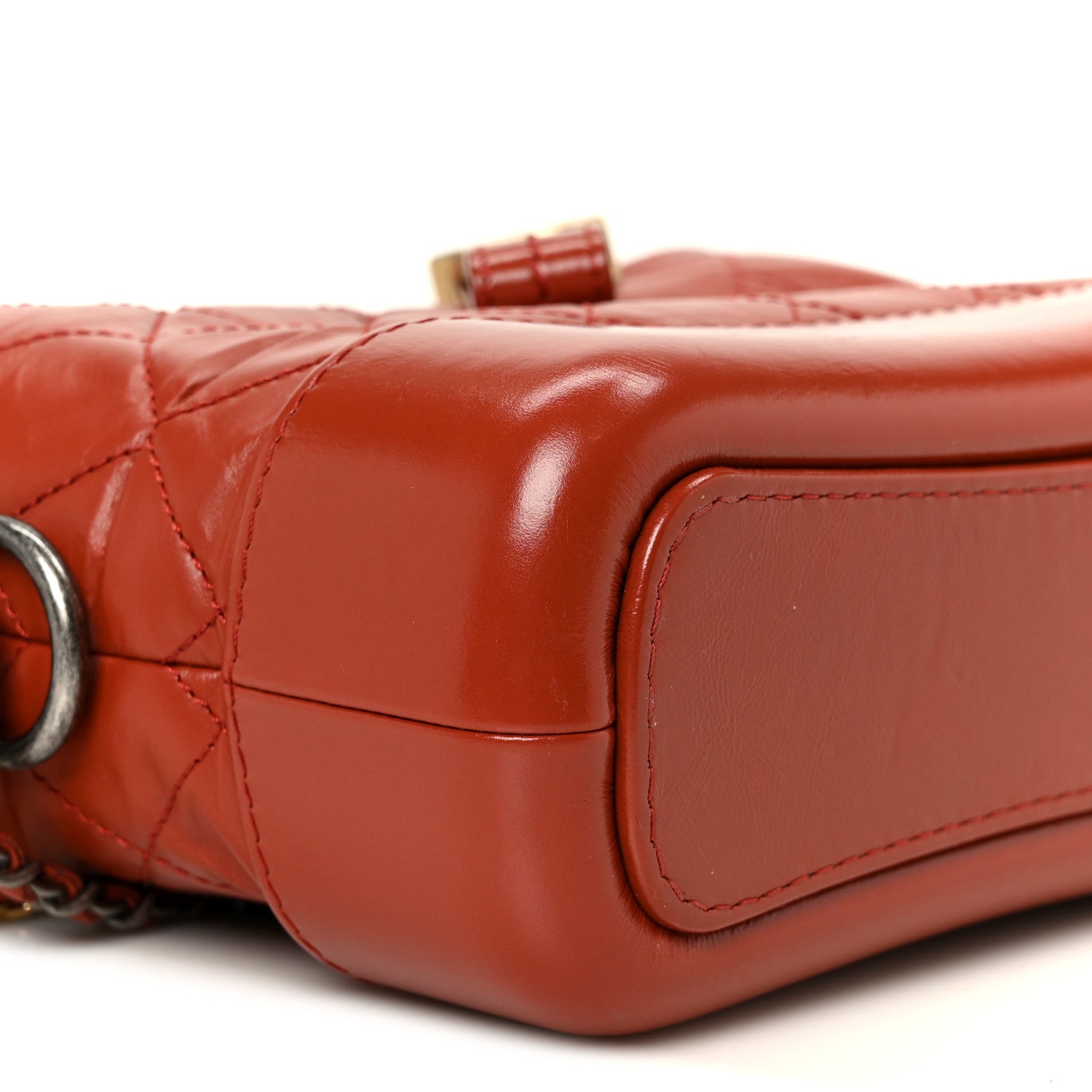 Aged Calfskin Quilted Small Gabrielle Hobo Red