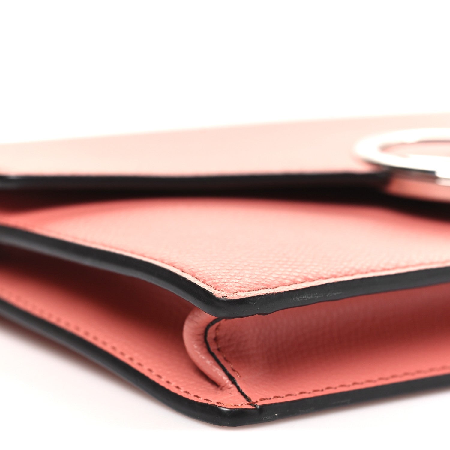 Vitello Cruise F is Fendi Medium Envelope Wallet on Chain Macaron