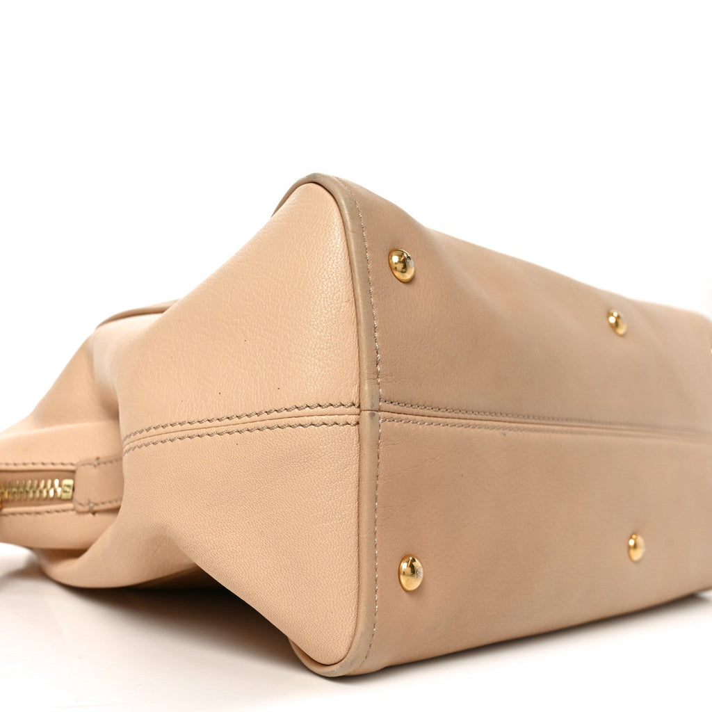 Capra Vitello Dolce Marmol Colorblock Large Chameleon Tote Cipria Makeup Camel
