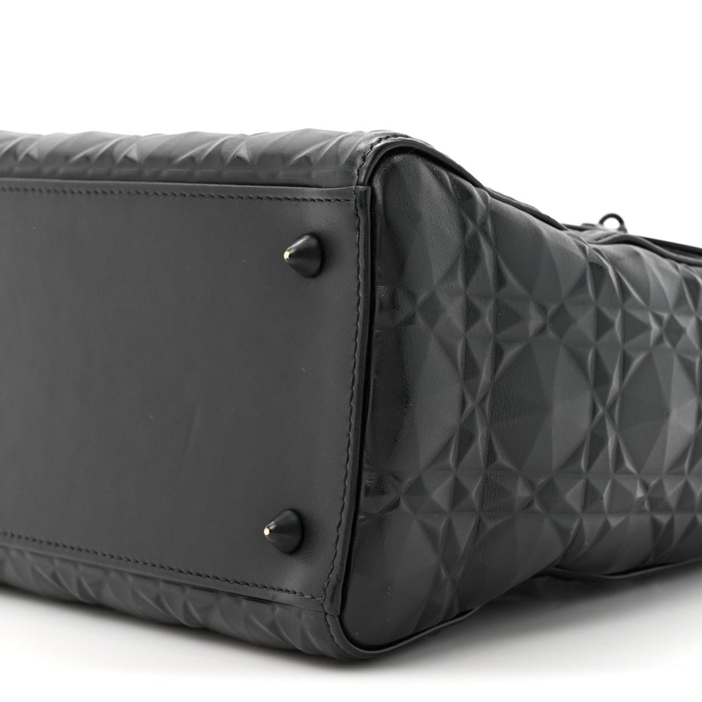 Calfskin Cannage Diamond Cannage Medium Lady Dior Black