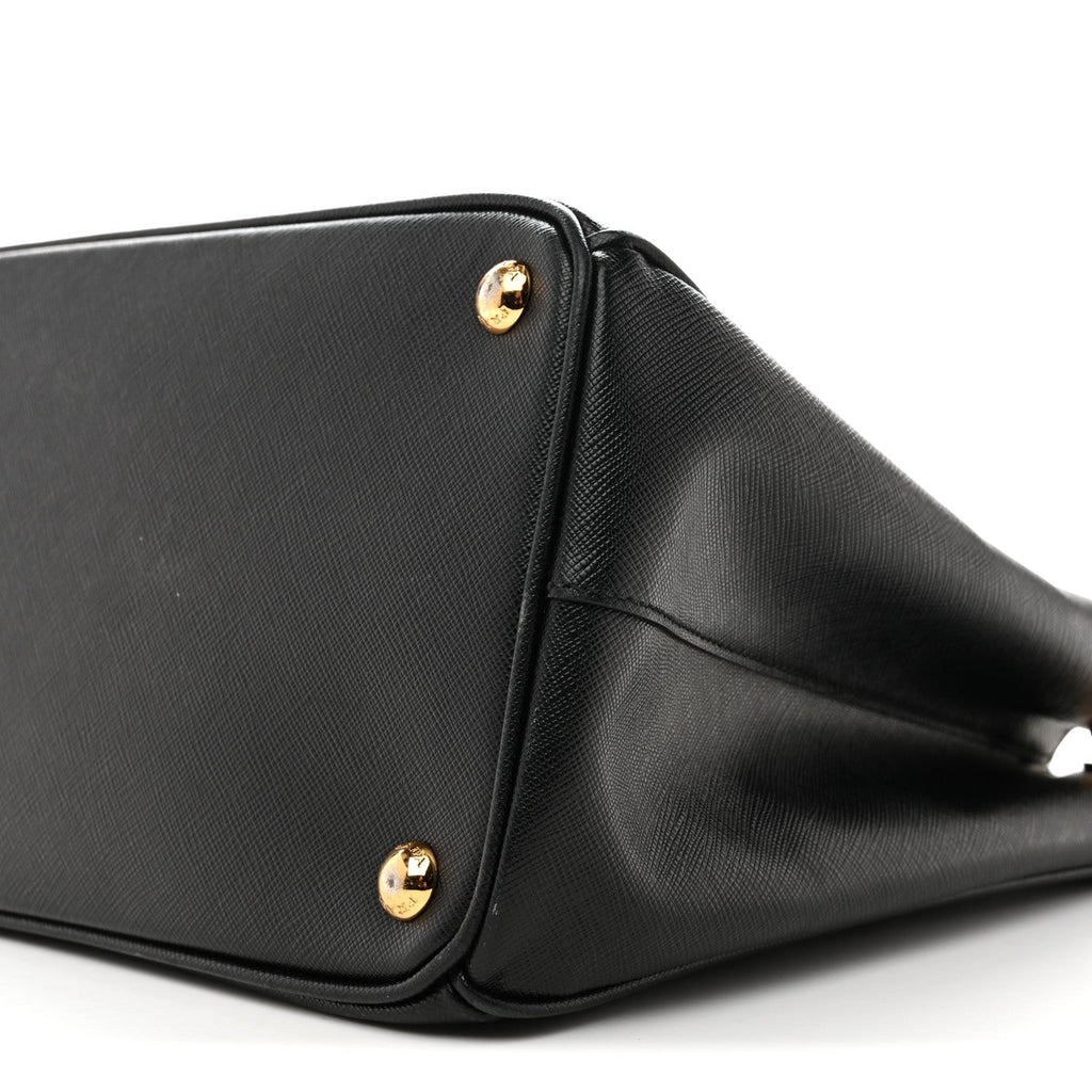 Saffiano Lux Medium Galleria Double Zip Tote Black