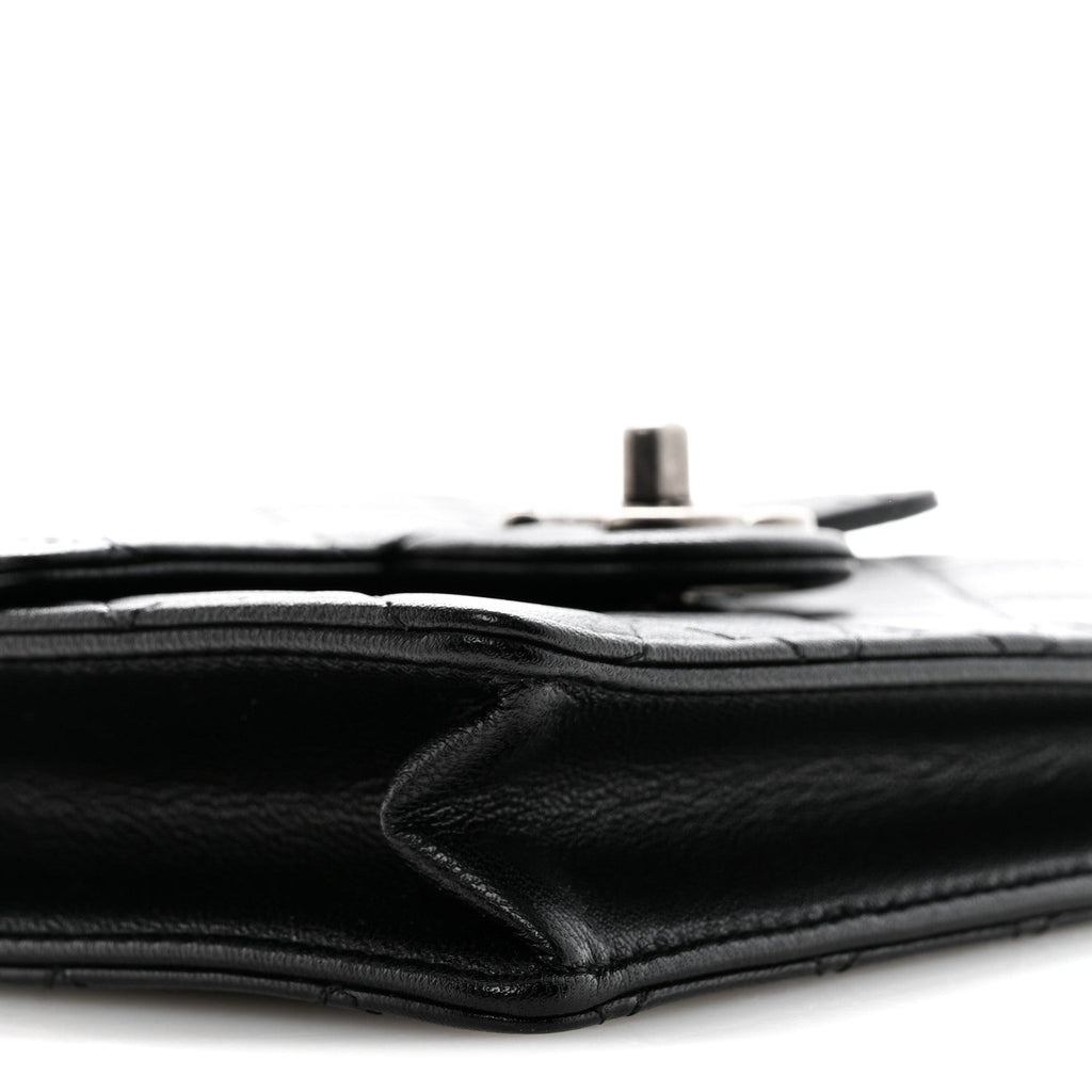 Lambskin Quilted Chic Pearls Flap Black