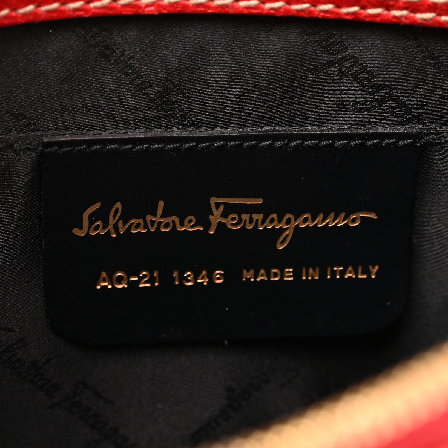 Pigskin Gancini Hobo Red