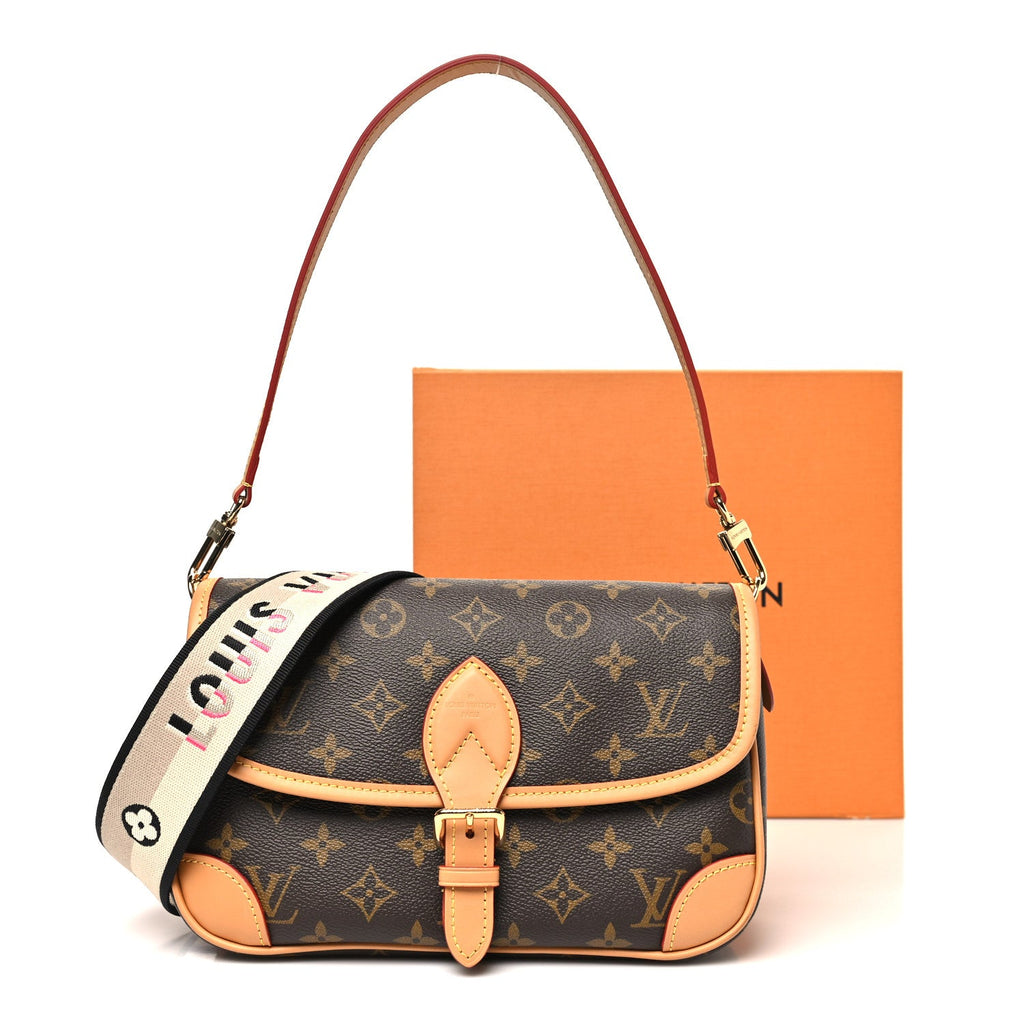 Monogram Diane Black